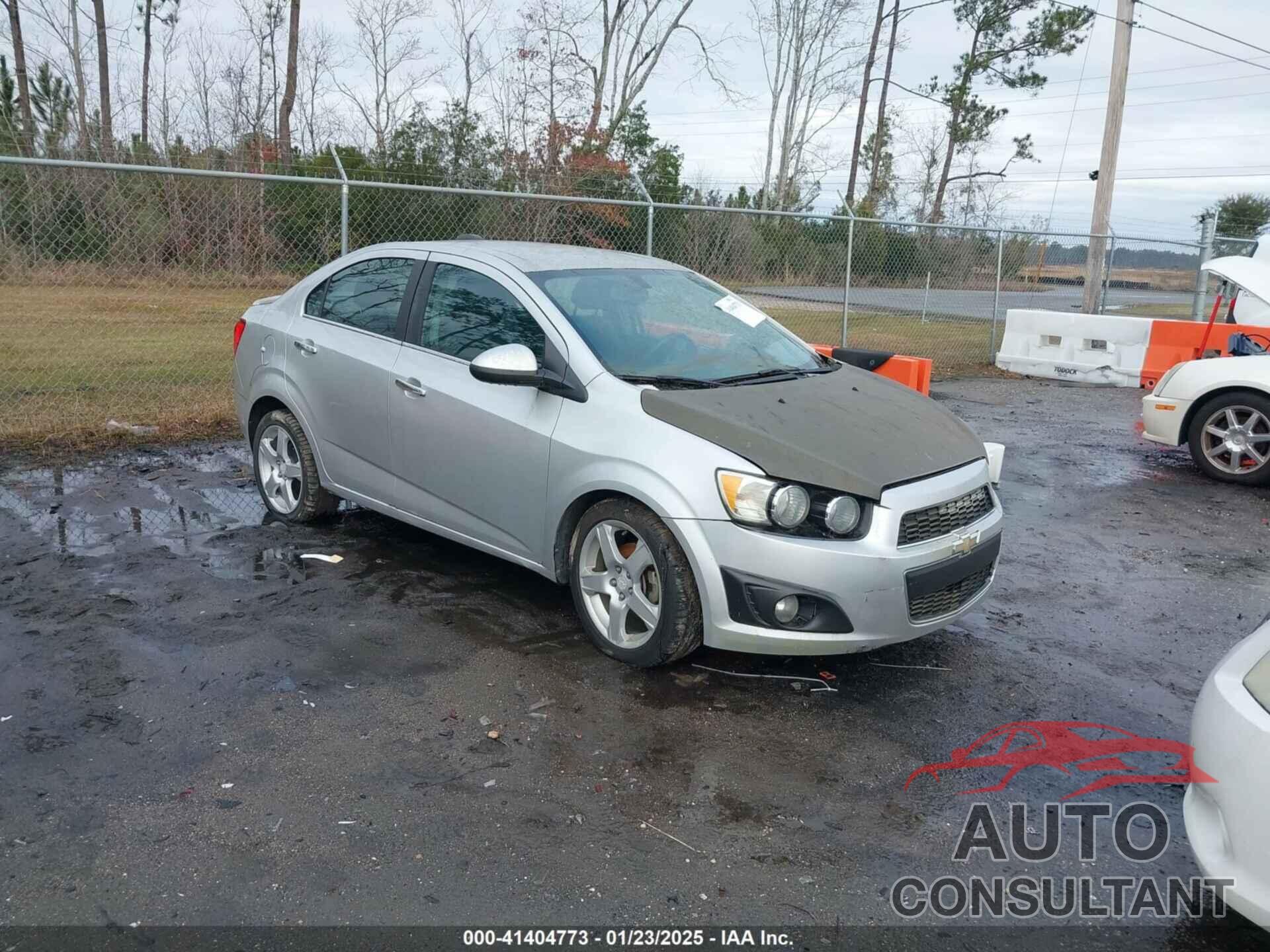 CHEVROLET SONIC 2016 - 1G1JE5SB0G4159100
