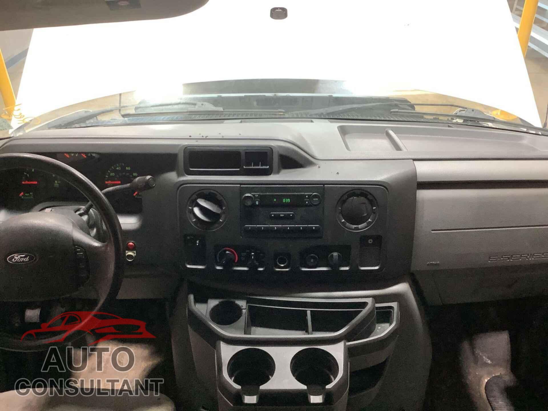 FORD E-150 2013 - 1FTNE1EW8DDA58835