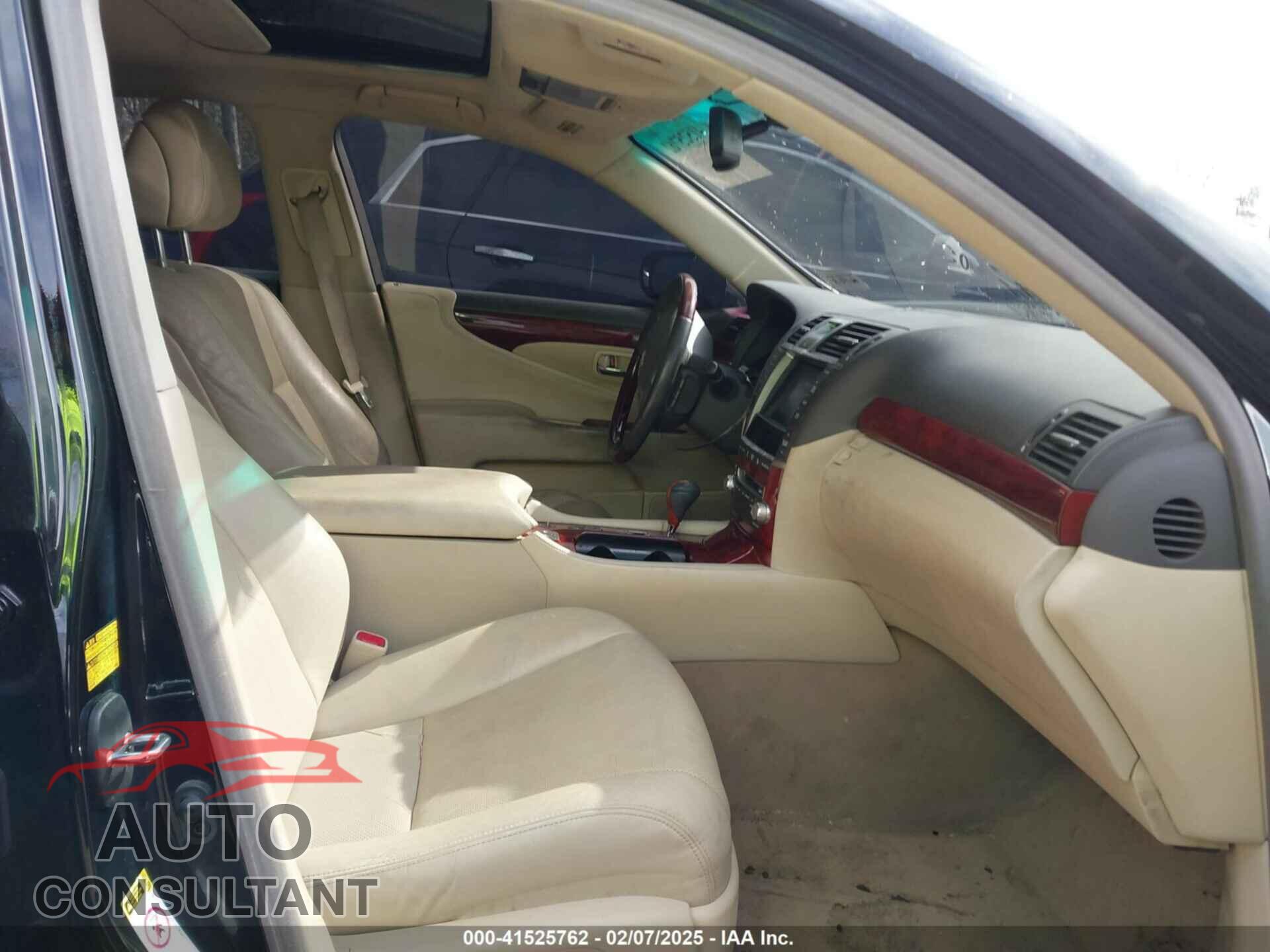 LEXUS LS 460 2011 - JTHCL5EF9B5010030