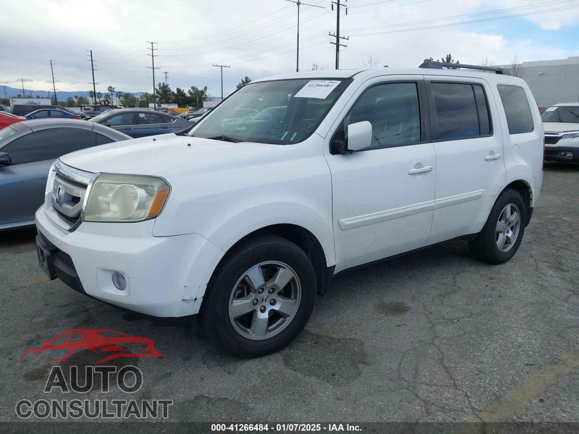 HONDA PILOT 2011 - 5FNYF3H57BB040843