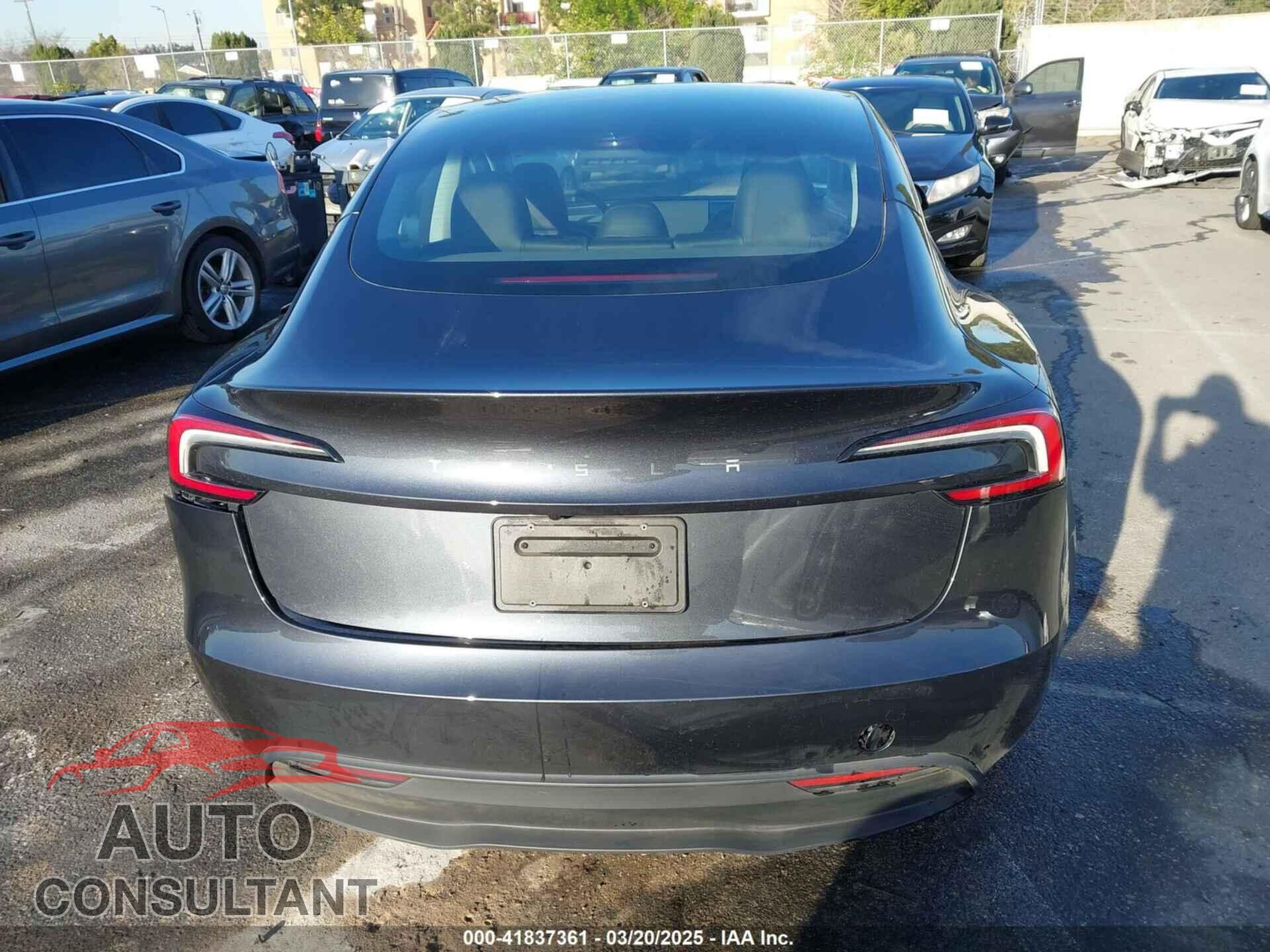 TESLA MODEL 3 2024 - 5YJ3E1EA2RF742887