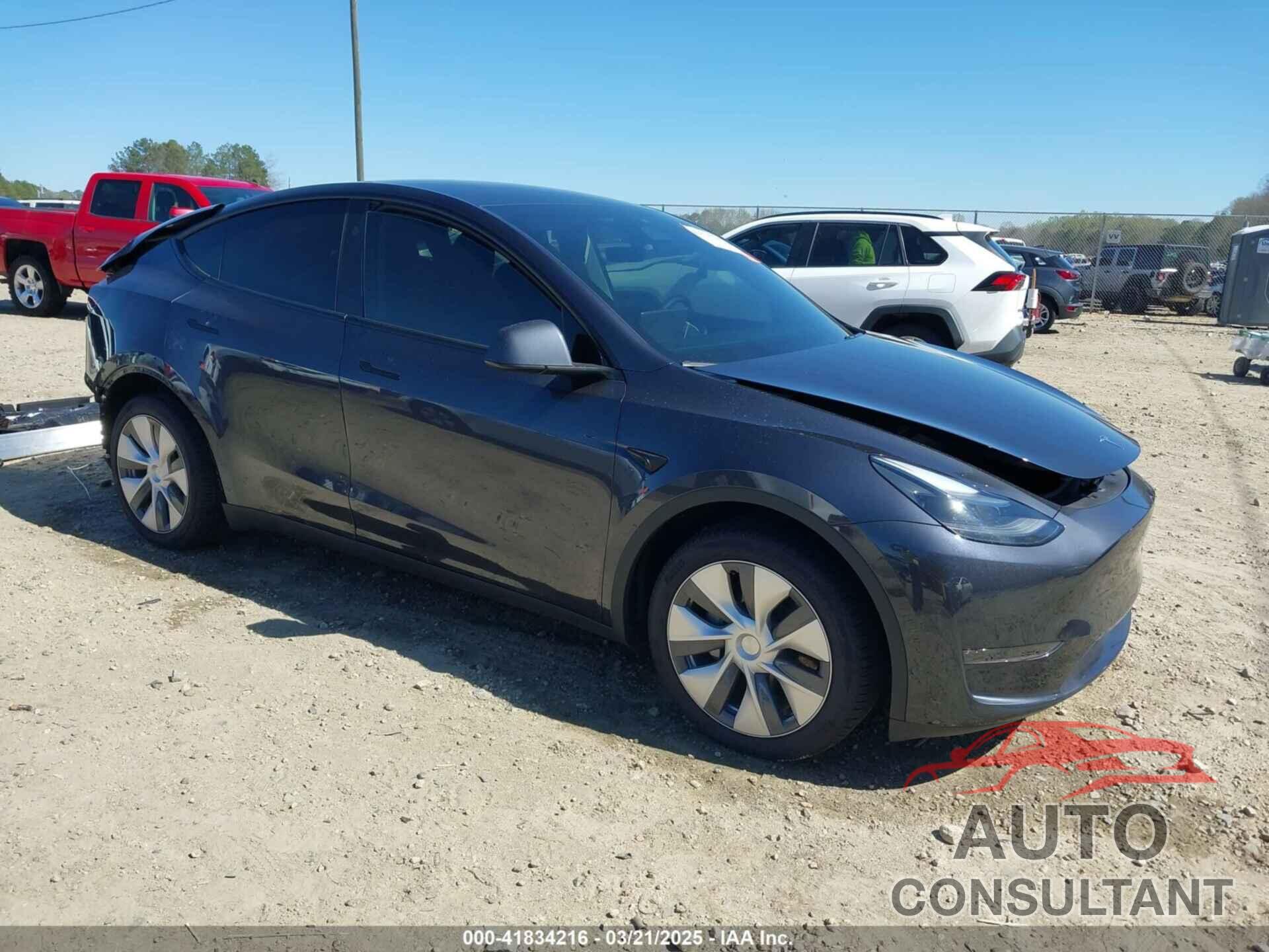 TESLA MODEL Y 2024 - 7SAYGDEE8RA262082