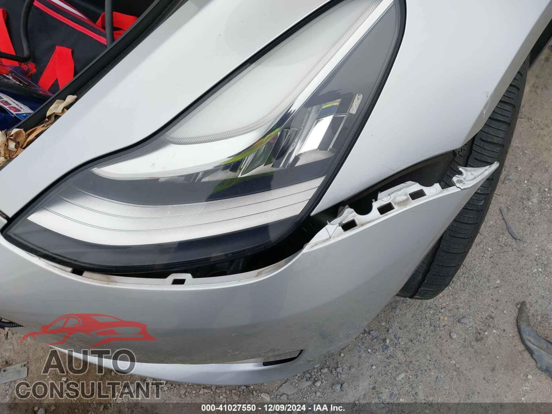TESLA MODEL 3 2018 - 5YJ3E1EB0JF064542