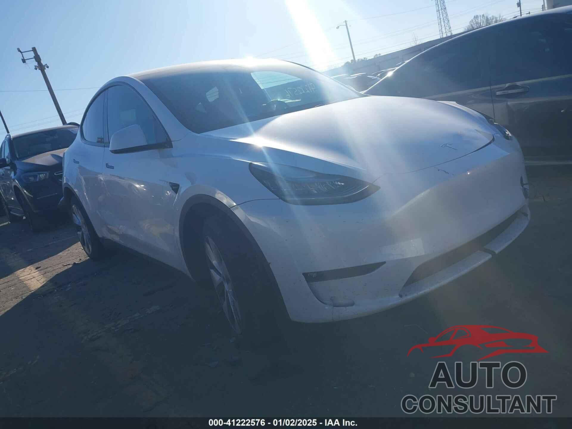 TESLA MODEL Y 2021 - 5YJYGDEE8MF142341