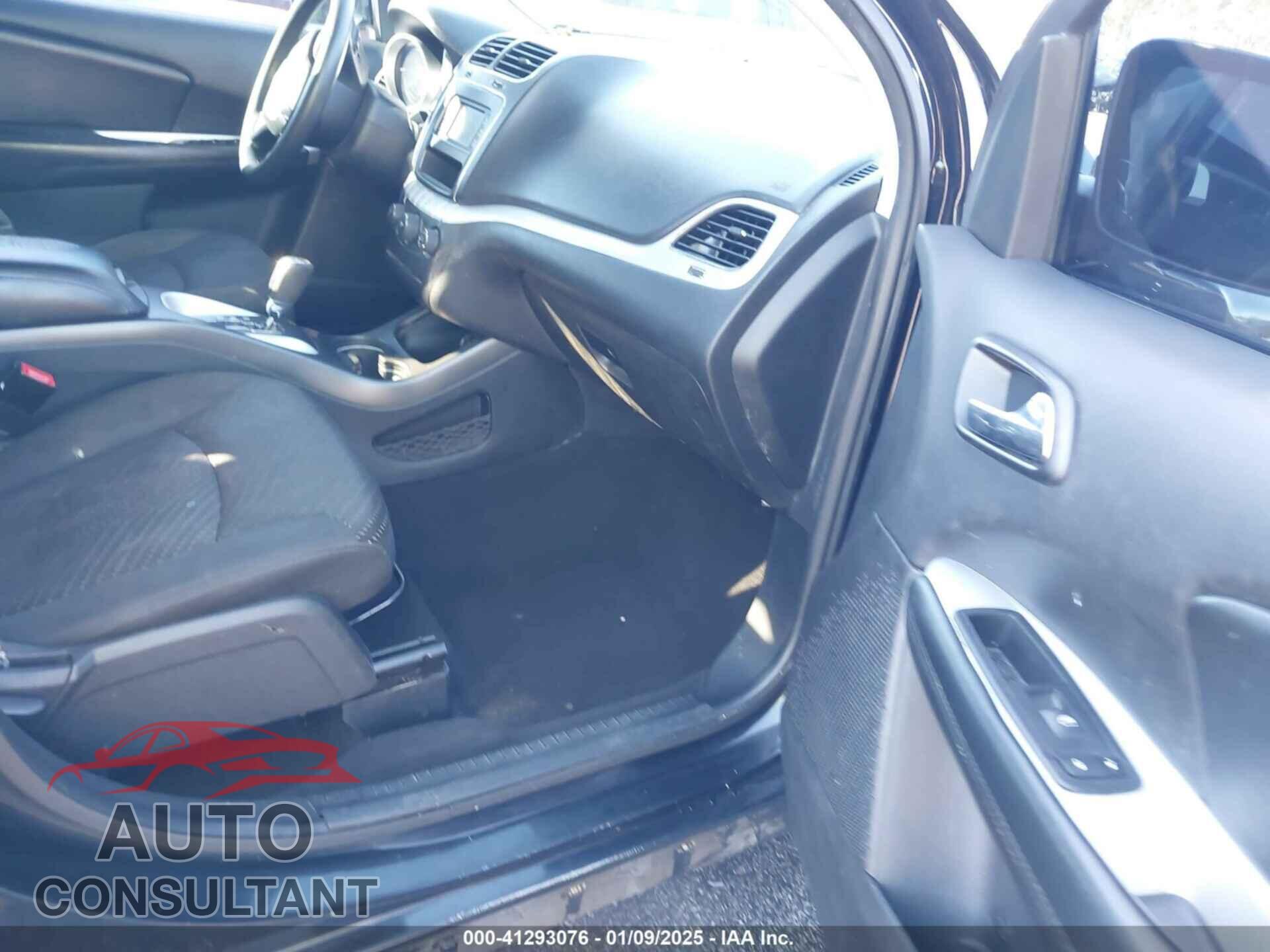 DODGE JOURNEY 2018 - 3C4PDCAB7JT517854