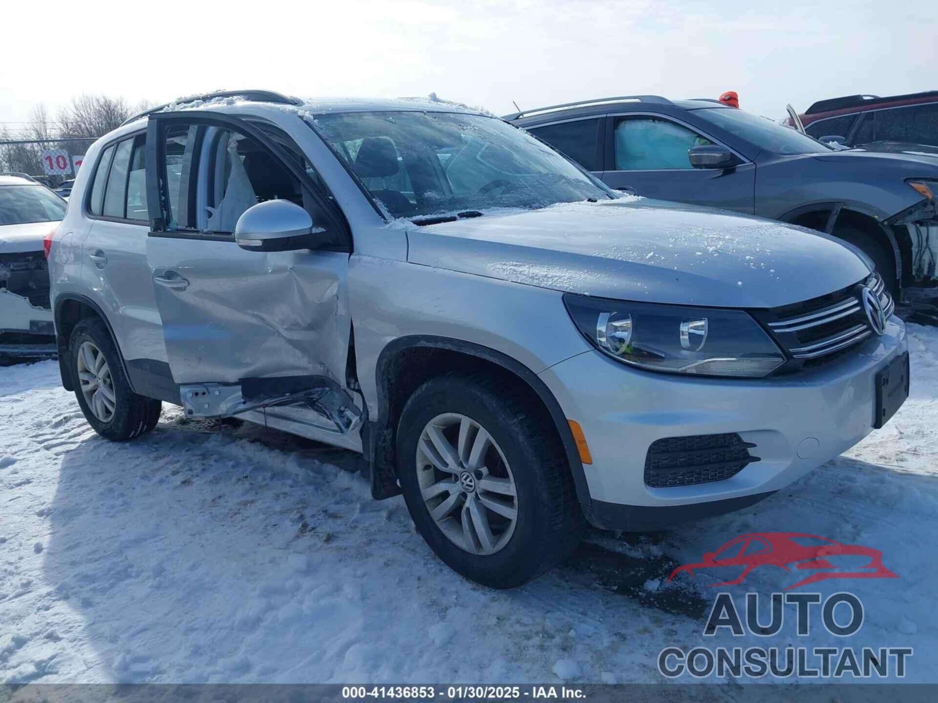 VOLKSWAGEN TIGUAN 2016 - WVGBV7AXXGW065021