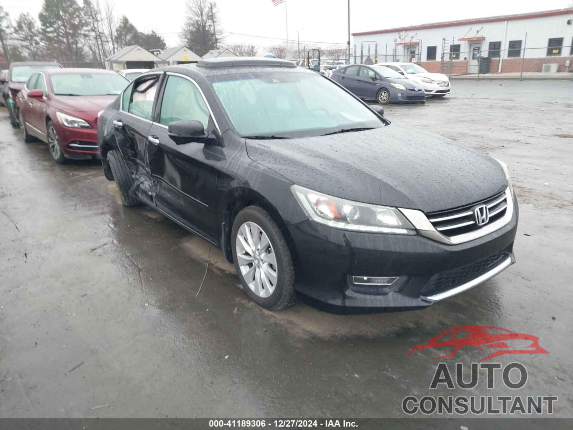 HONDA ACCORD 2013 - 1HGCR3F82DA038154