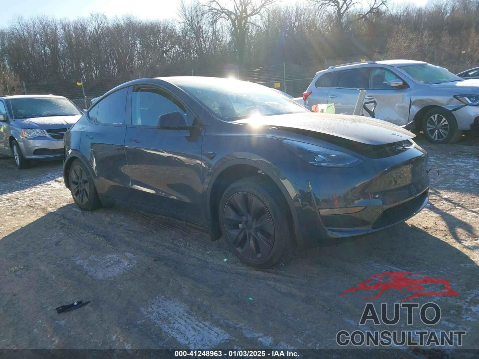 TESLA MODEL Y 2024 - 7SAYGAEE5RF201368