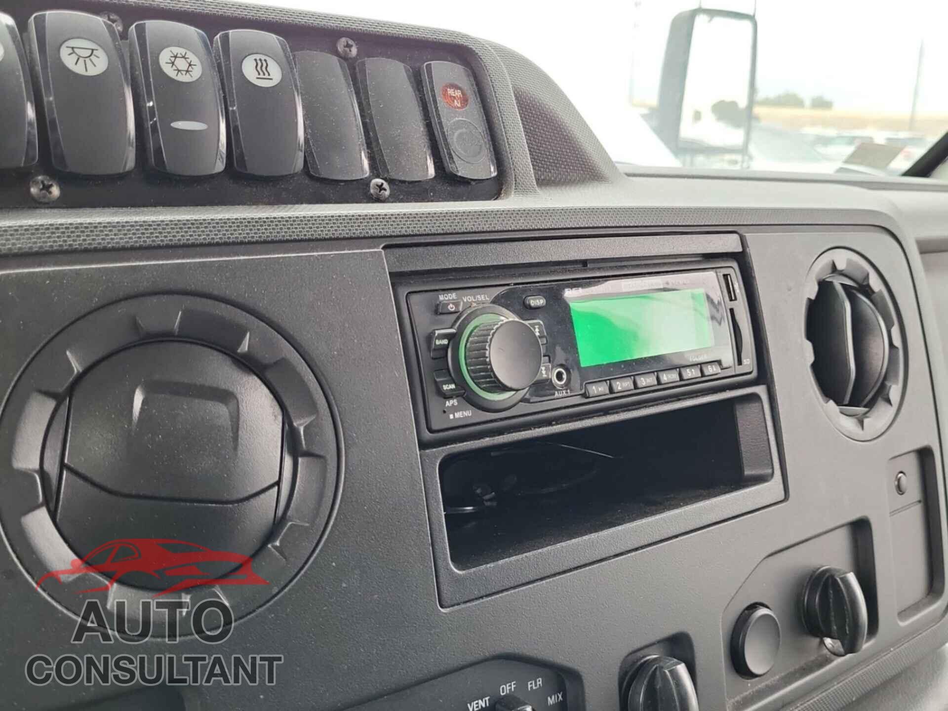 FORD E-350 CUTAWAY 2019 - 1FDEE3FS4KDC71457