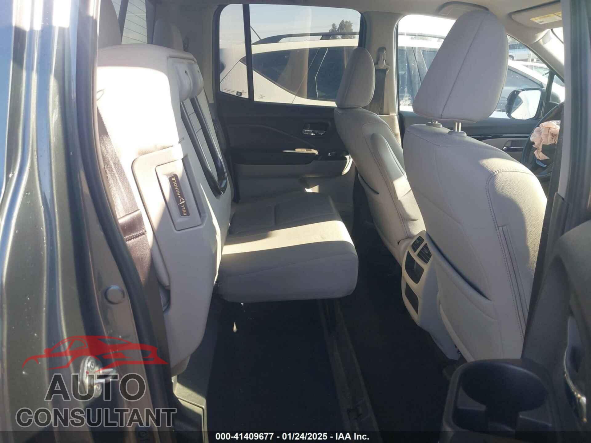 HONDA RIDGELINE 2017 - 5FPYK3F77HB012606
