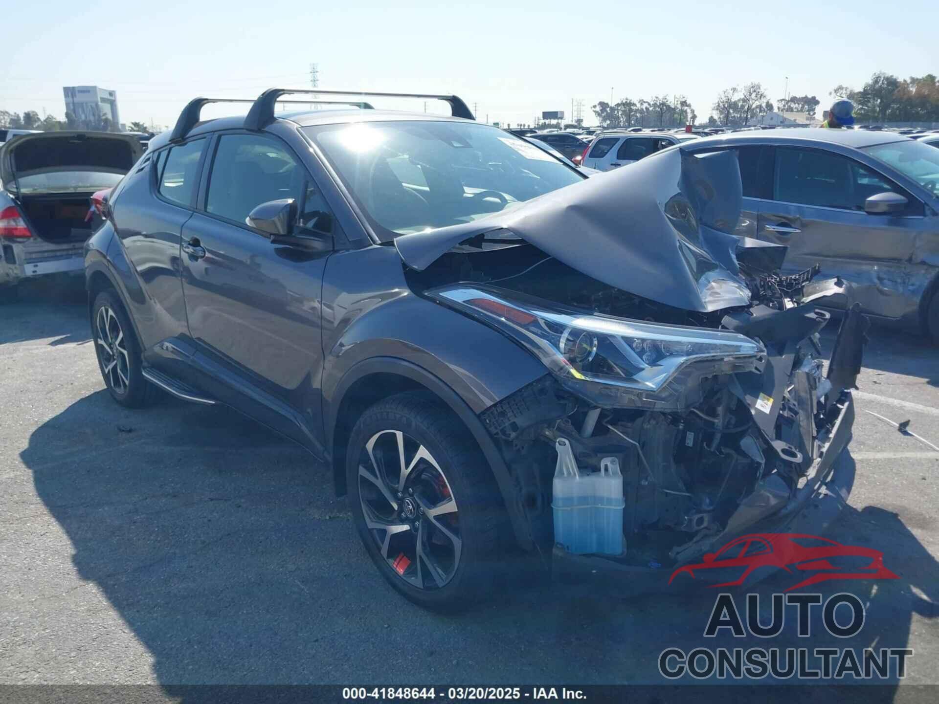 TOYOTA C-HR 2019 - JTNKHMBX4K1026497
