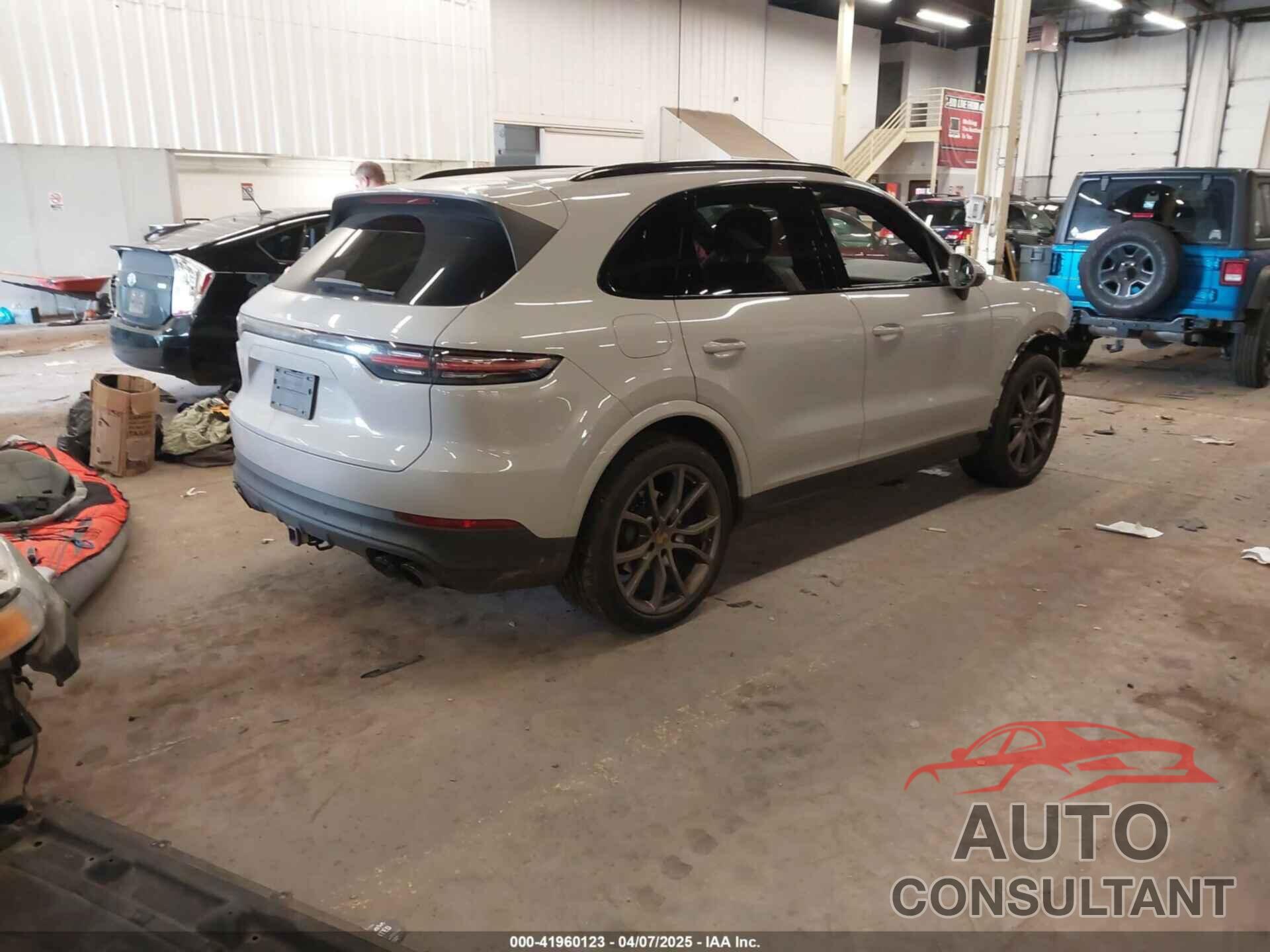 PORSCHE CAYENNE 2021 - WP1AA2AY2MDA02282