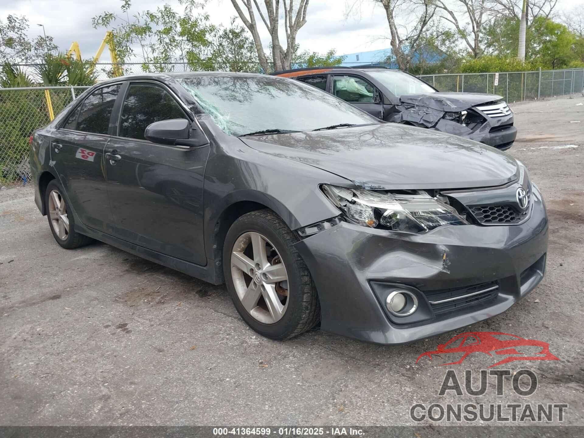 TOYOTA CAMRY 2014 - 4T1BF1FK4EU393132