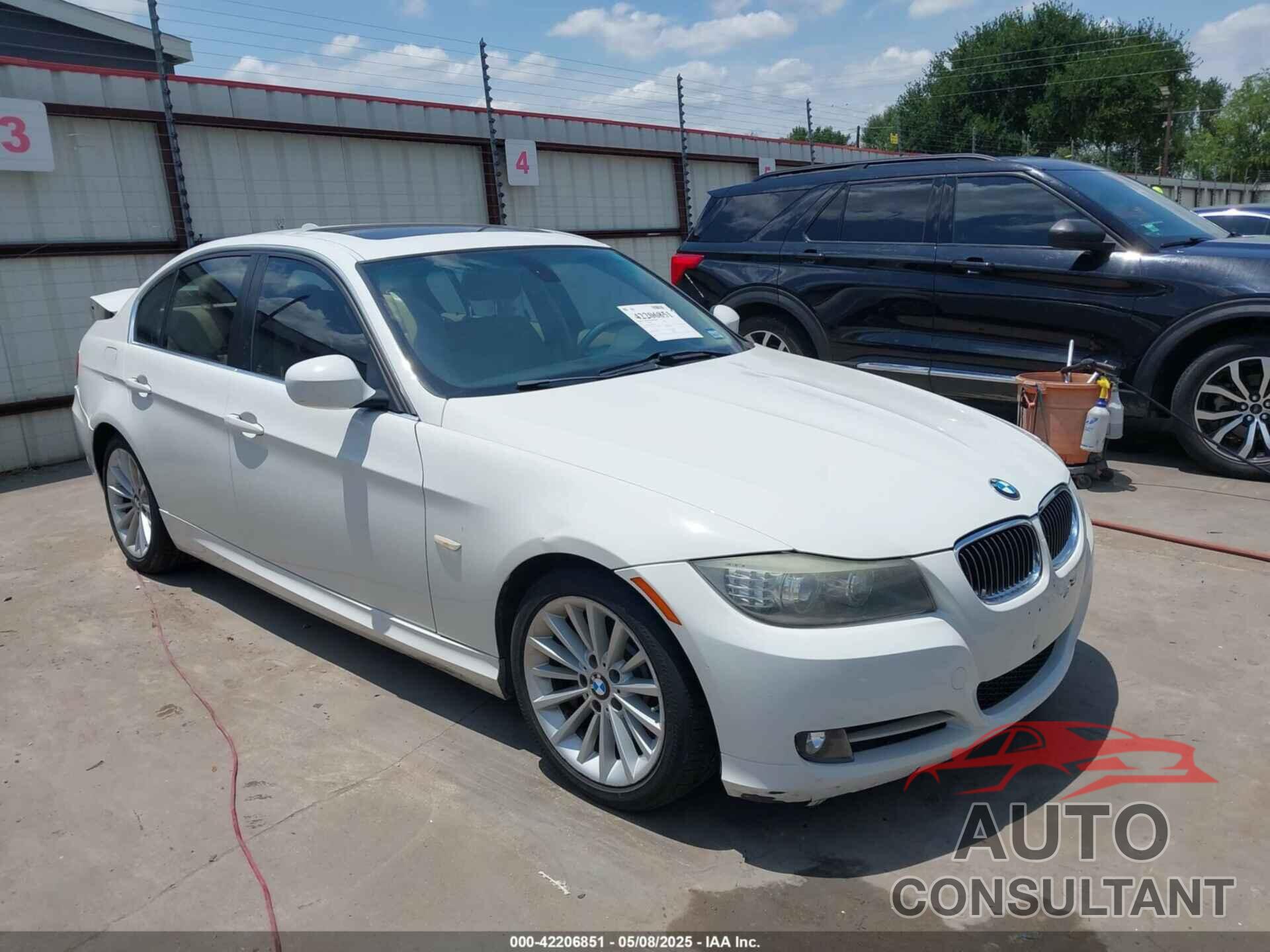 BMW 335I 2011 - WBAPM5C51BE825619
