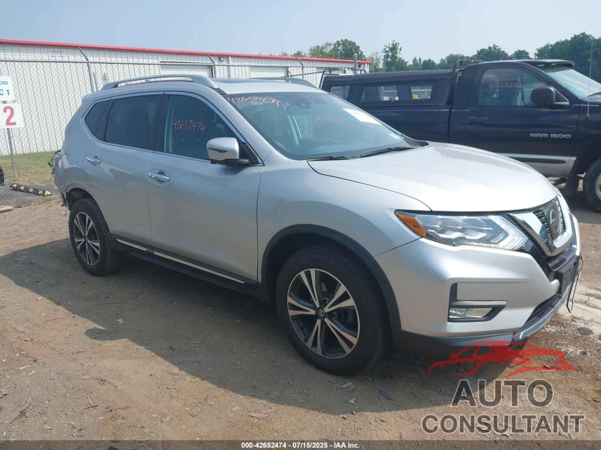 NISSAN ROGUE 2017 - 5N1AT2MV3HC748373