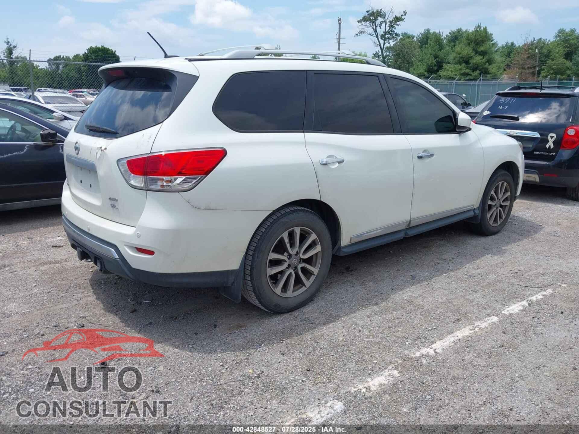 NISSAN PATHFINDER 2015 - 5N1AR2MM9FC698145