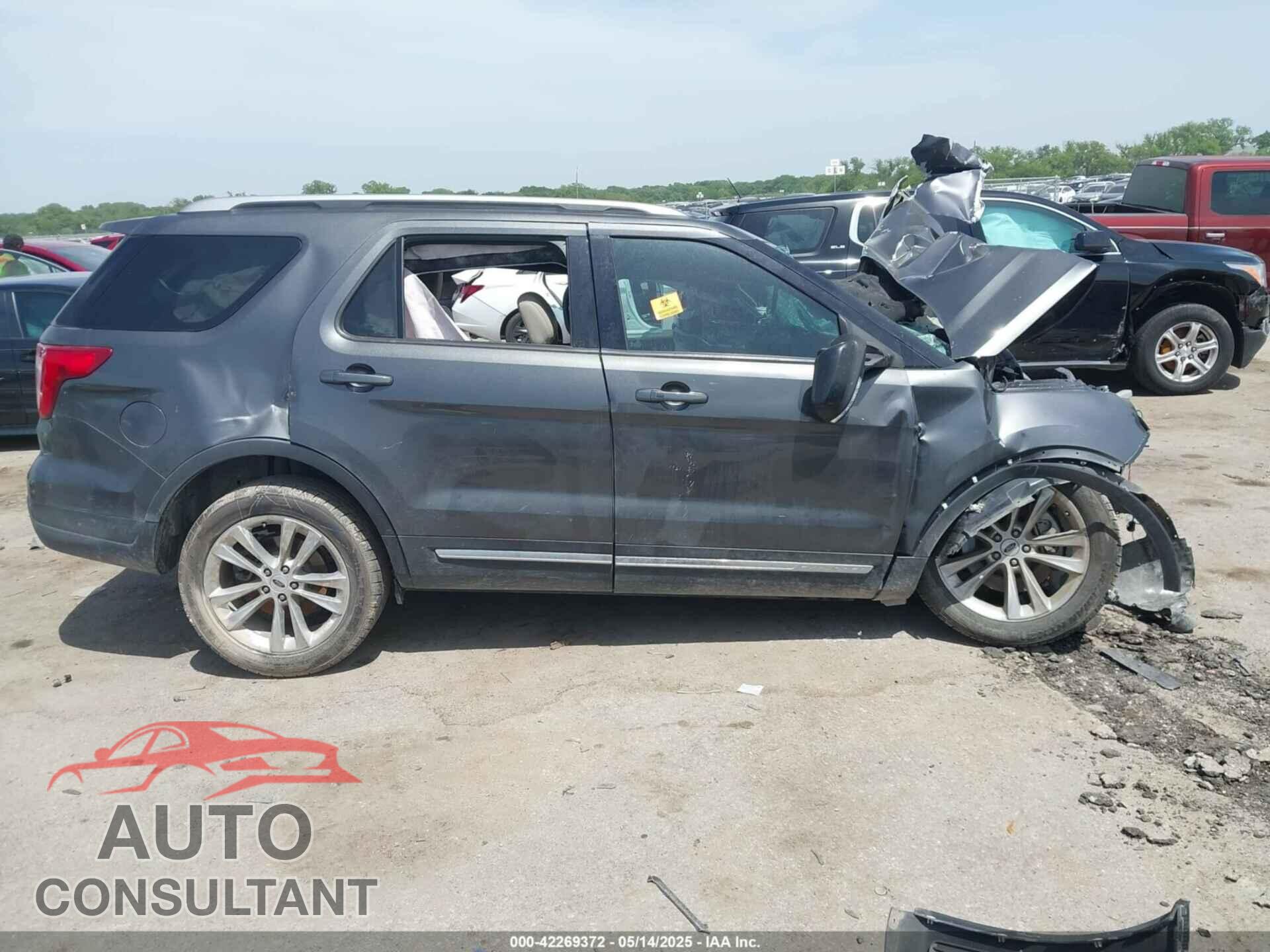 FORD EXPLORER 2018 - 1FM5K7D81JGB99167