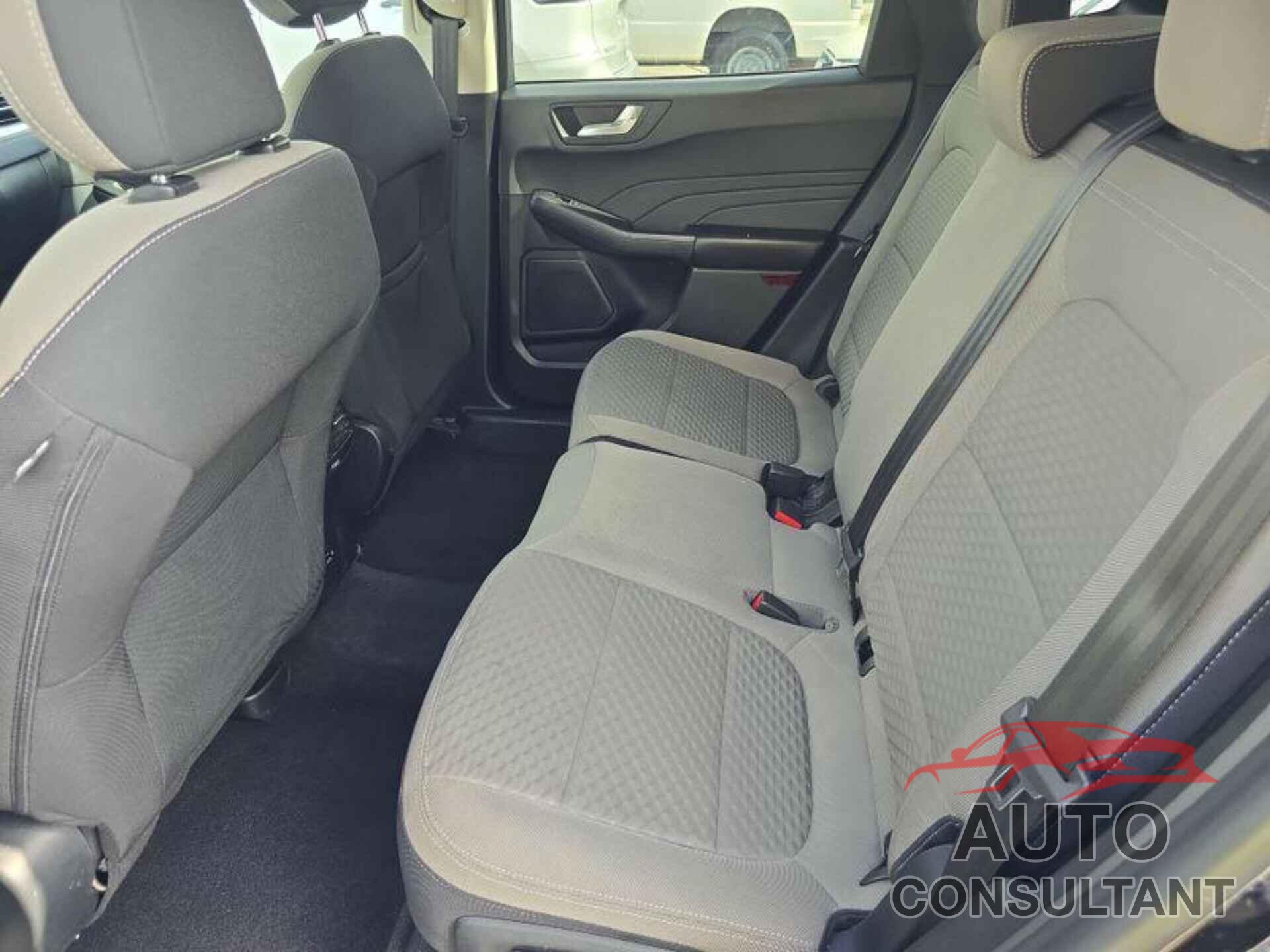 FORD ESCAPE 2021 - 1FMCU0BZ8MUA52323