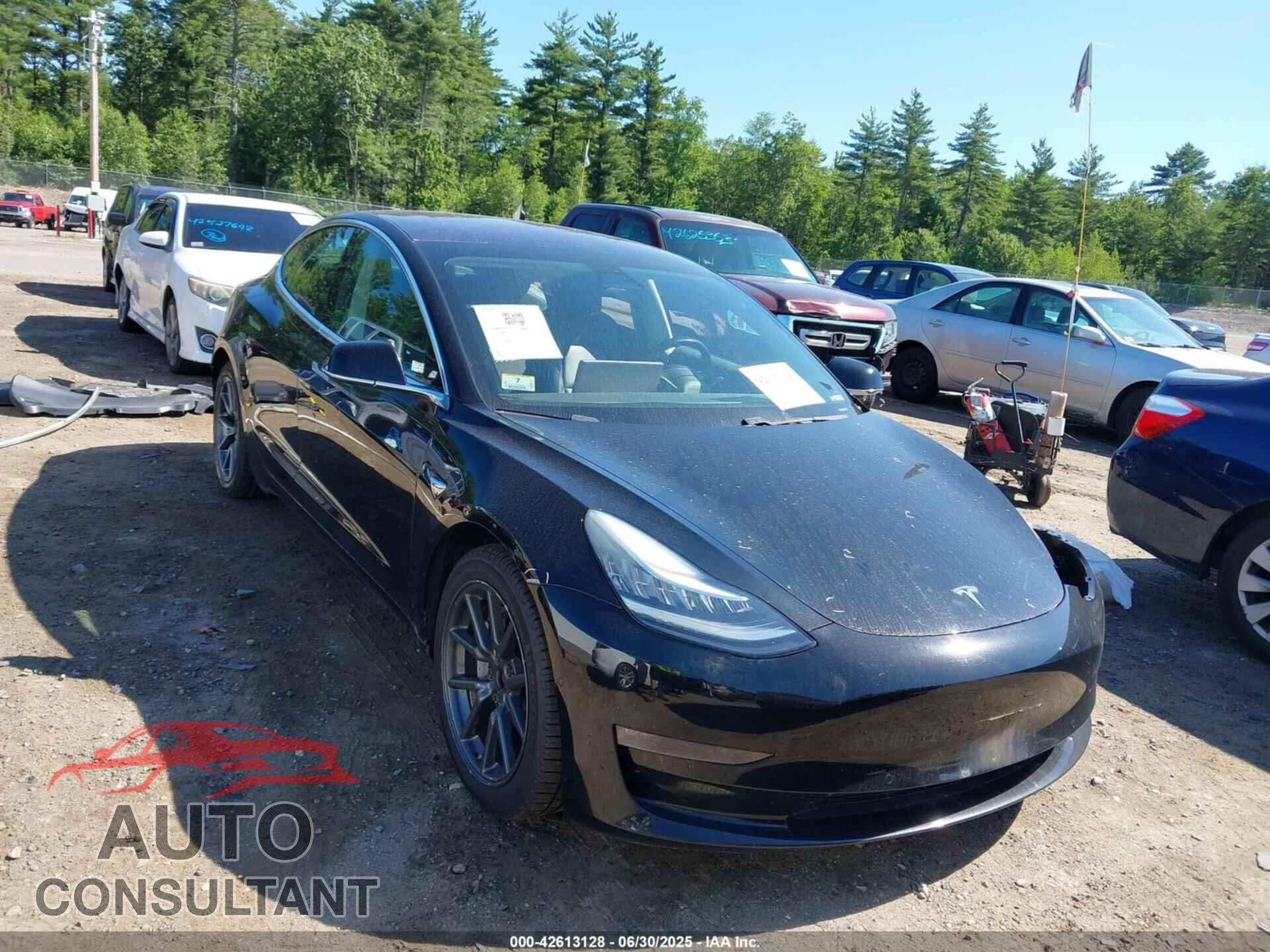 TESLA MODEL 3 2019 - 5YJ3E1EB3KF197023