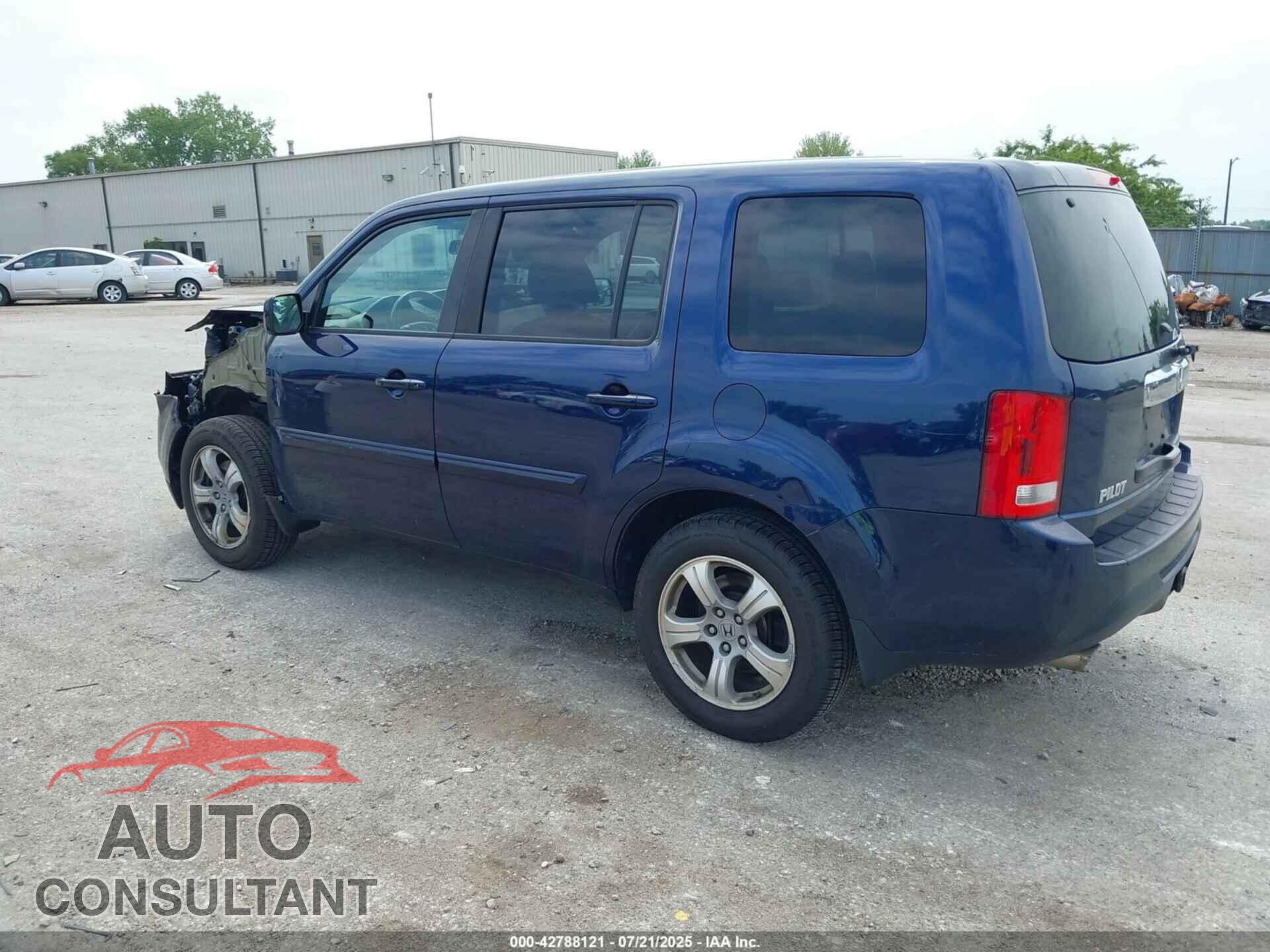 HONDA PILOT 2015 - 5FNYF4H50FB020767