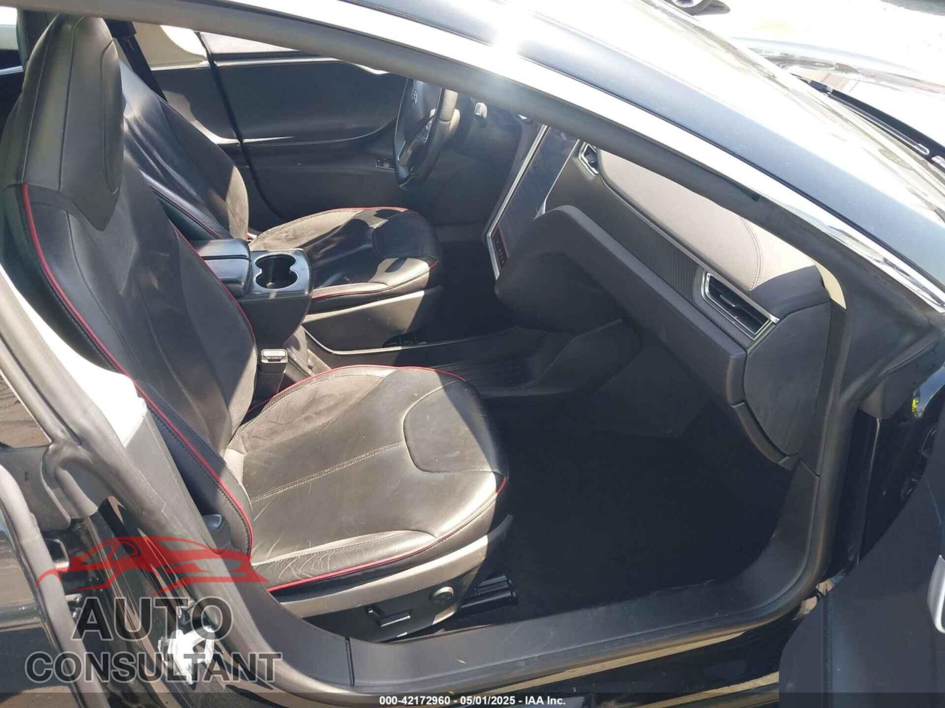 TESLA MODEL S 2013 - 5YJSA1CP6DFP08779