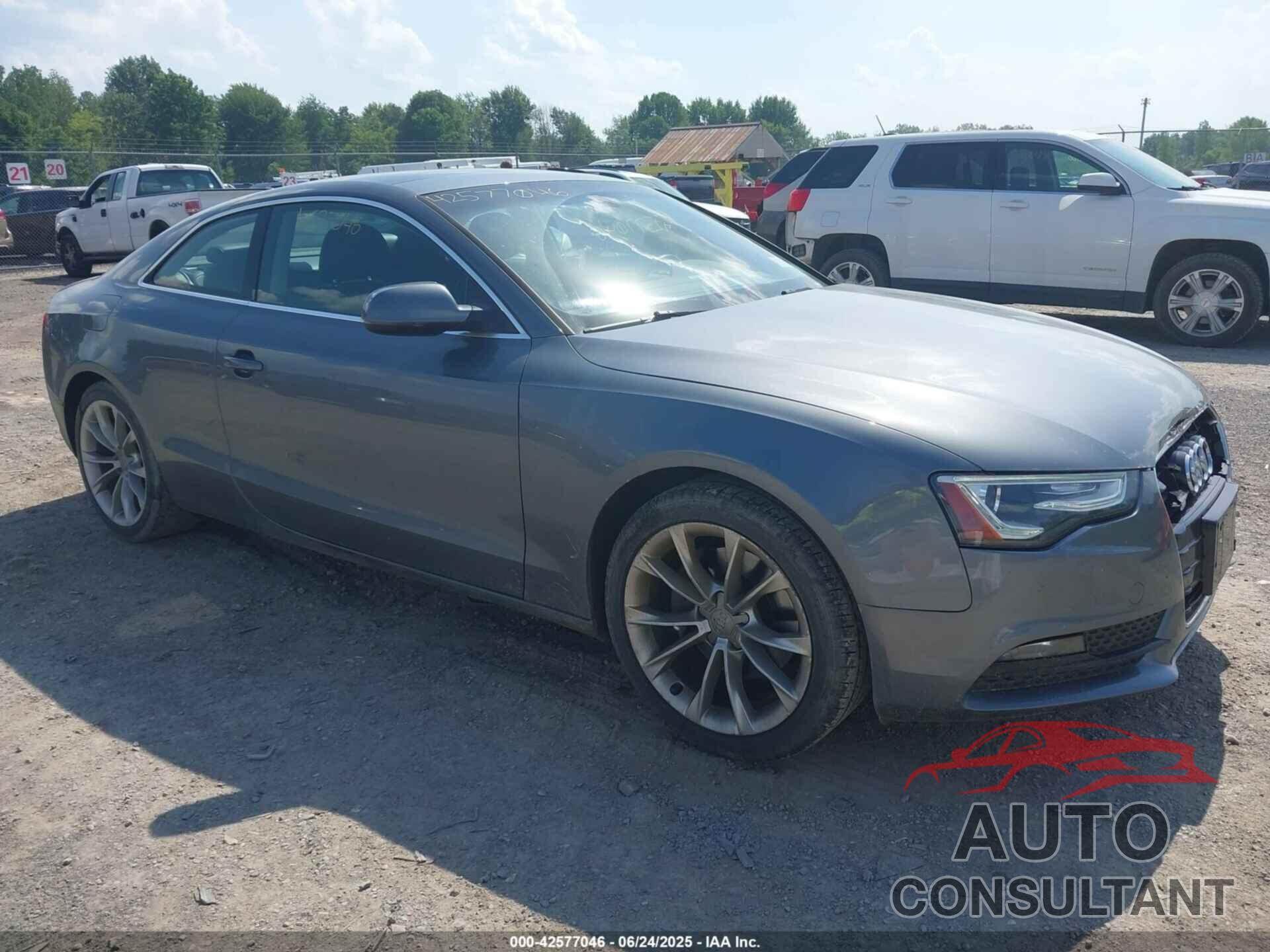 AUDI A5 2013 - WAUCFAFR2DA031920