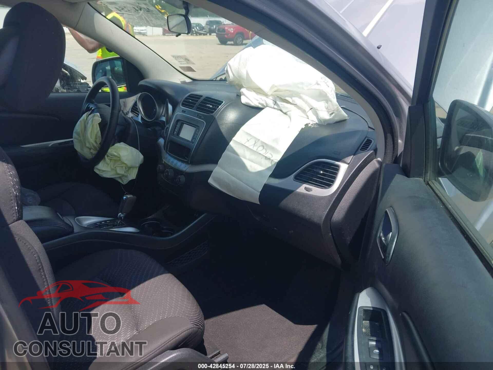 DODGE JOURNEY 2015 - 3C4PDCBG9FT734050