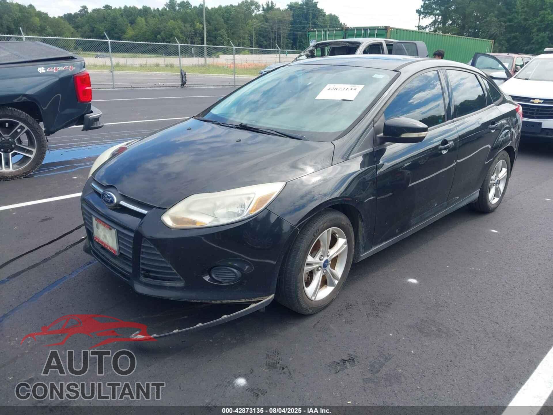FORD FOCUS 2014 - 1FADP3F2XEL202640