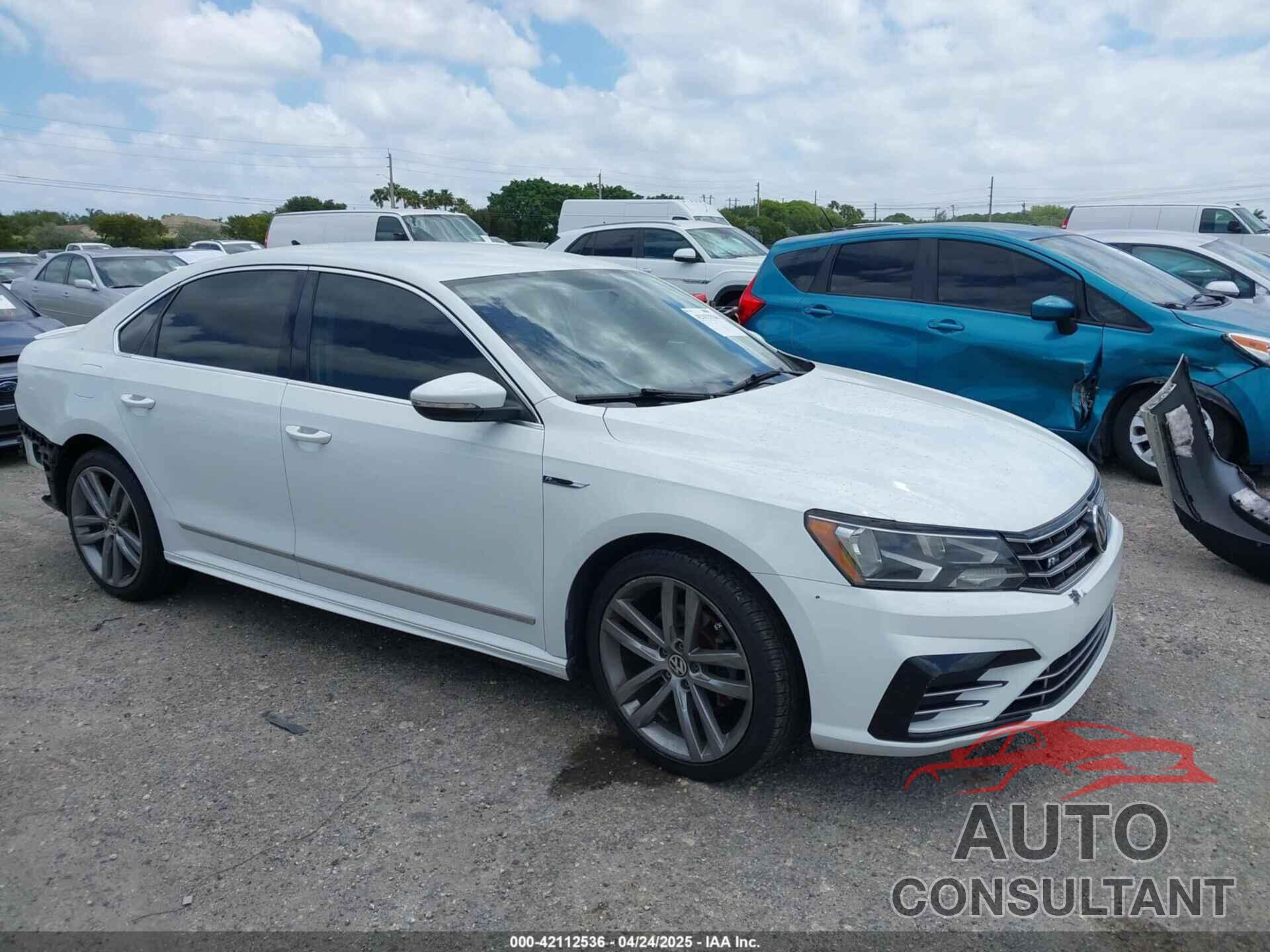 VOLKSWAGEN PASSAT 2017 - 1VWDT7A36HC033652