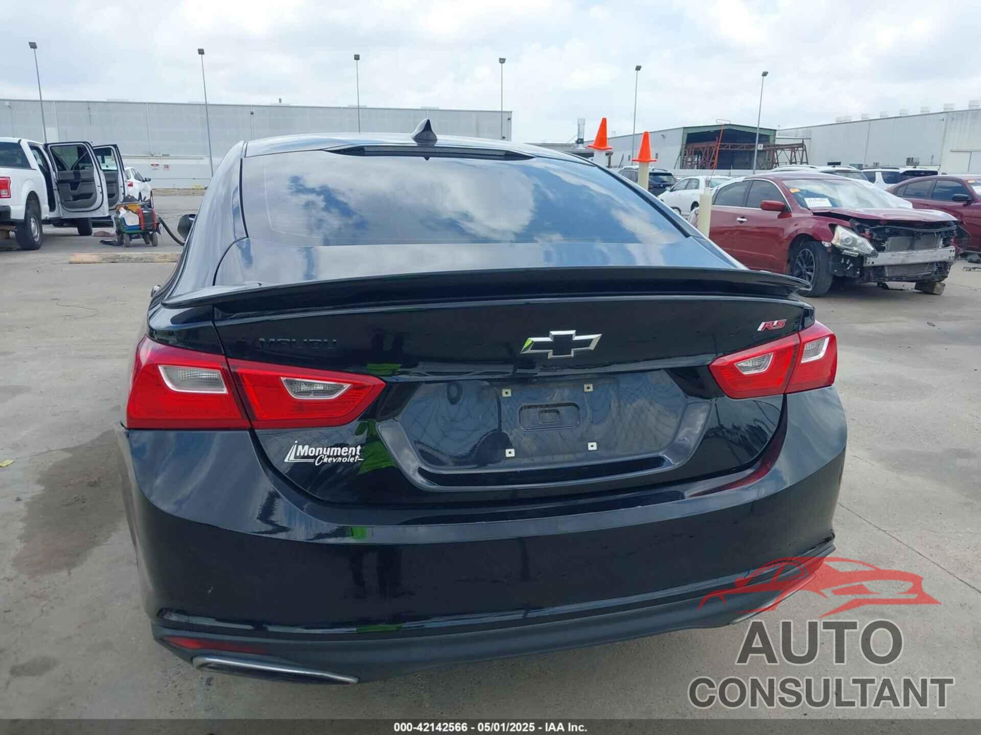 CHEVROLET MALIBU 2020 - 1G1ZG5ST3LF143817