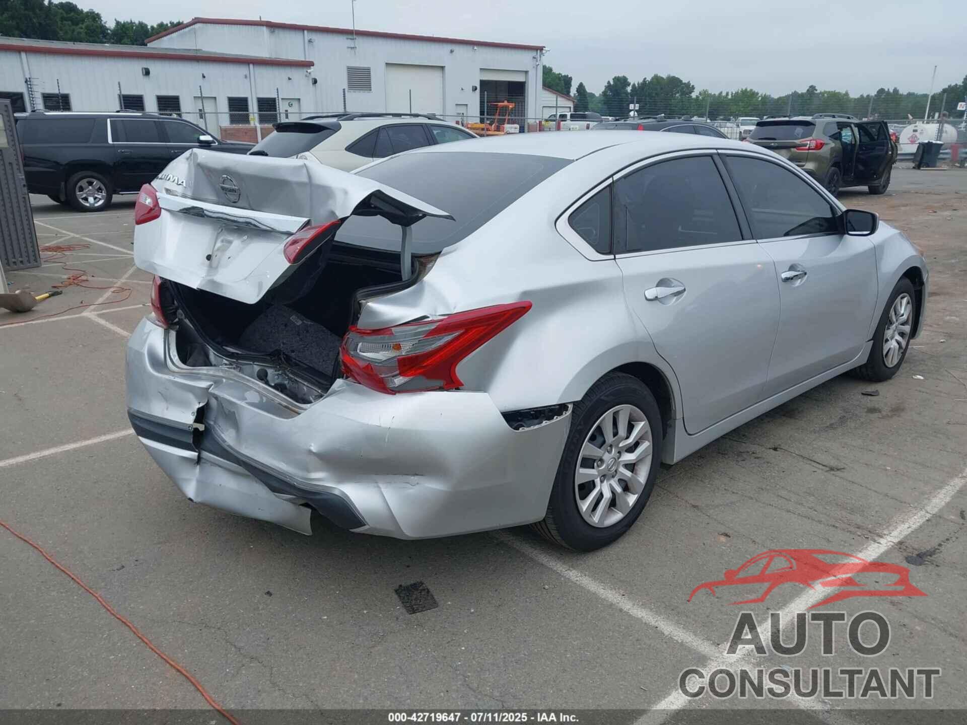 NISSAN ALTIMA 2018 - 1N4AL3AP1JC207169