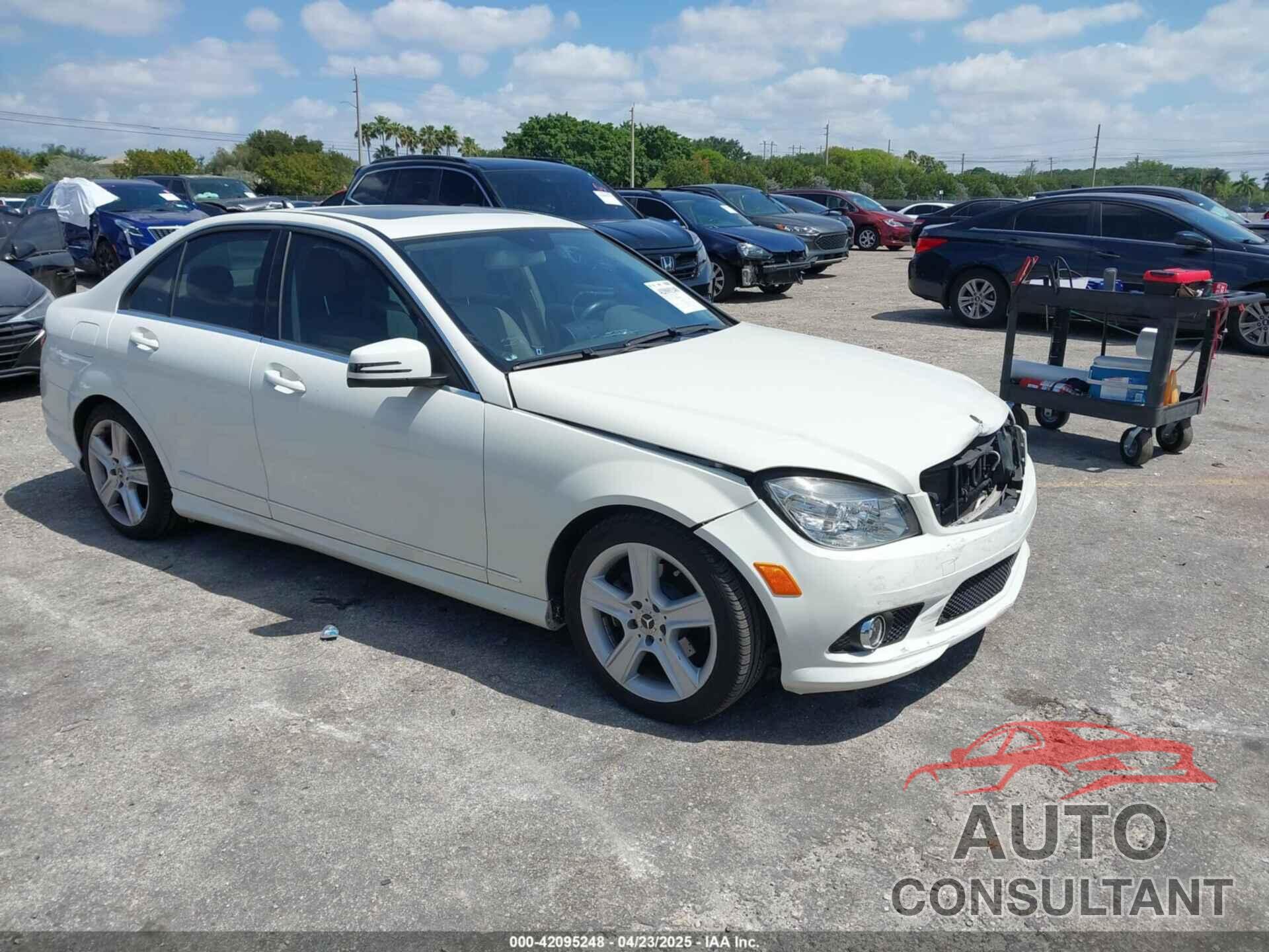 MERCEDES-BENZ C 300 2010 - WDDGF5EB7AR096779
