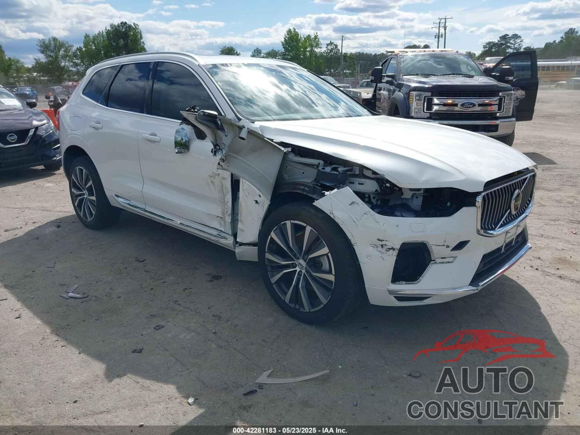 VOLVO XC60 RECHARGE PLUG-IN HYBRID 2022 - YV4H60DZ8N1033952