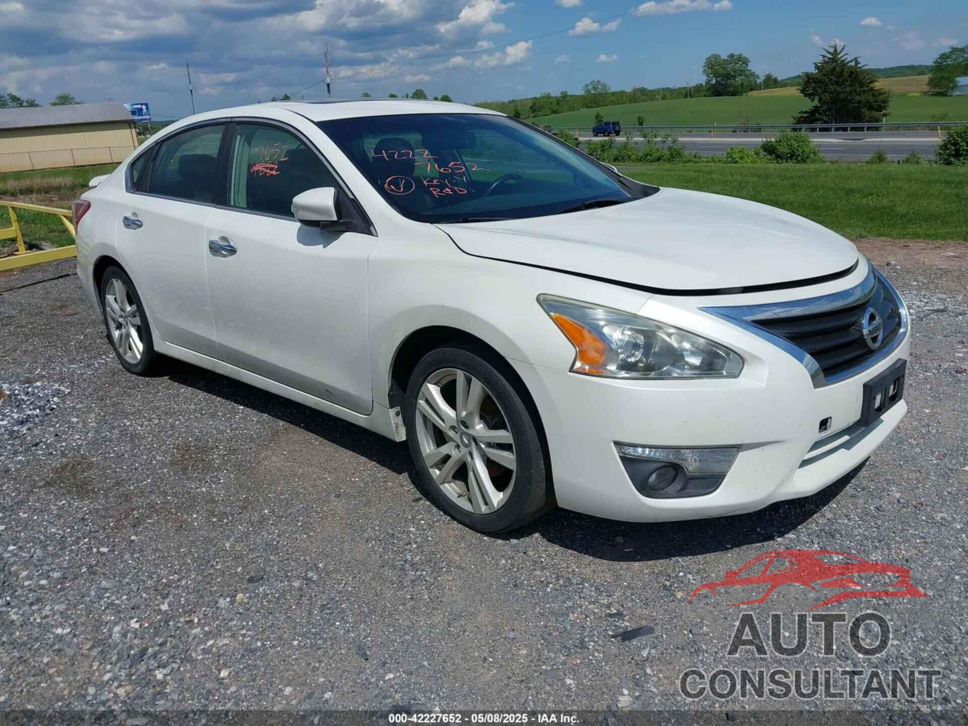 NISSAN ALTIMA 2013 - 1N4BL3AP2DN467142