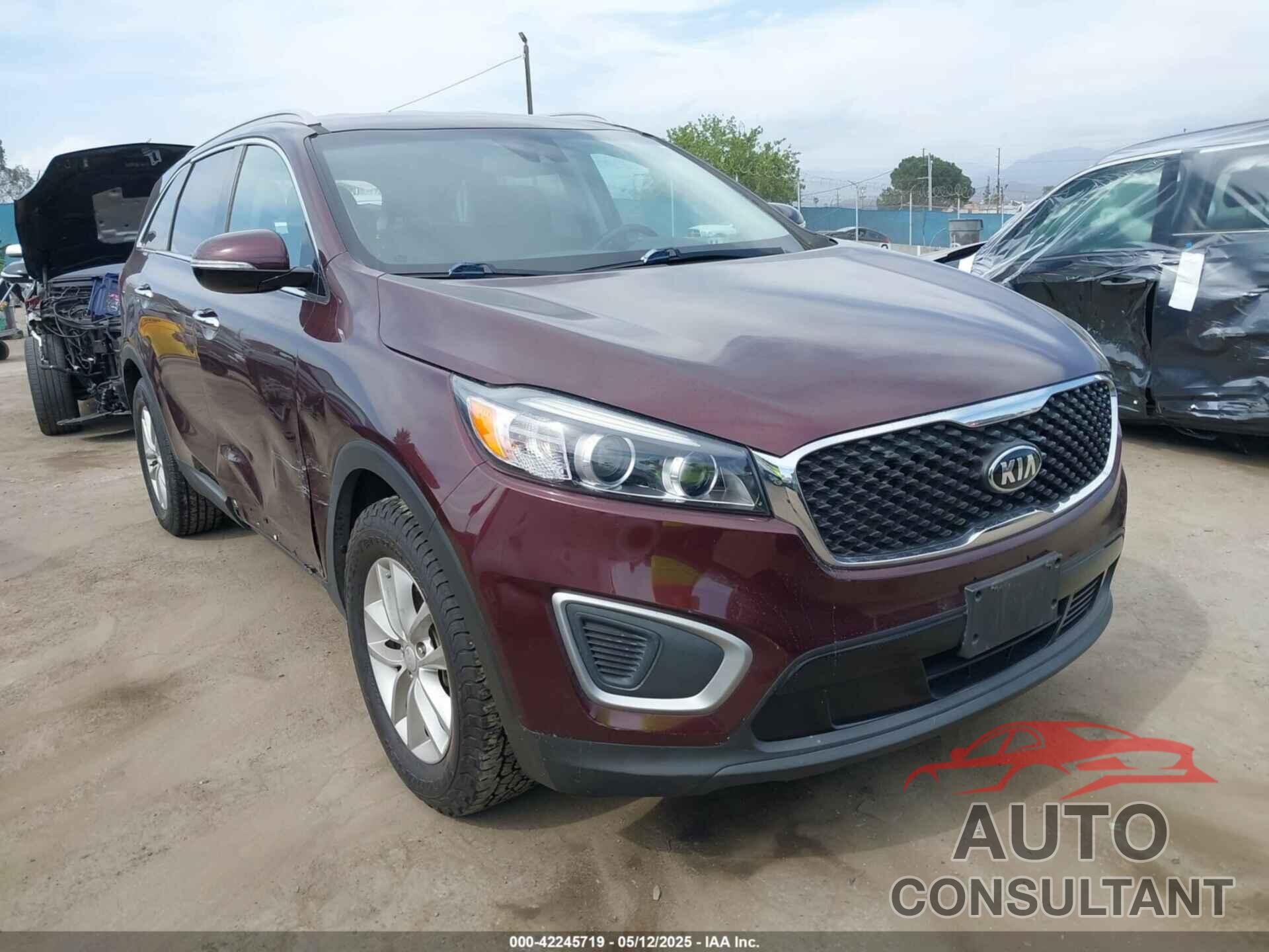 KIA SORENTO 2017 - 5XYPG4A30HG216740