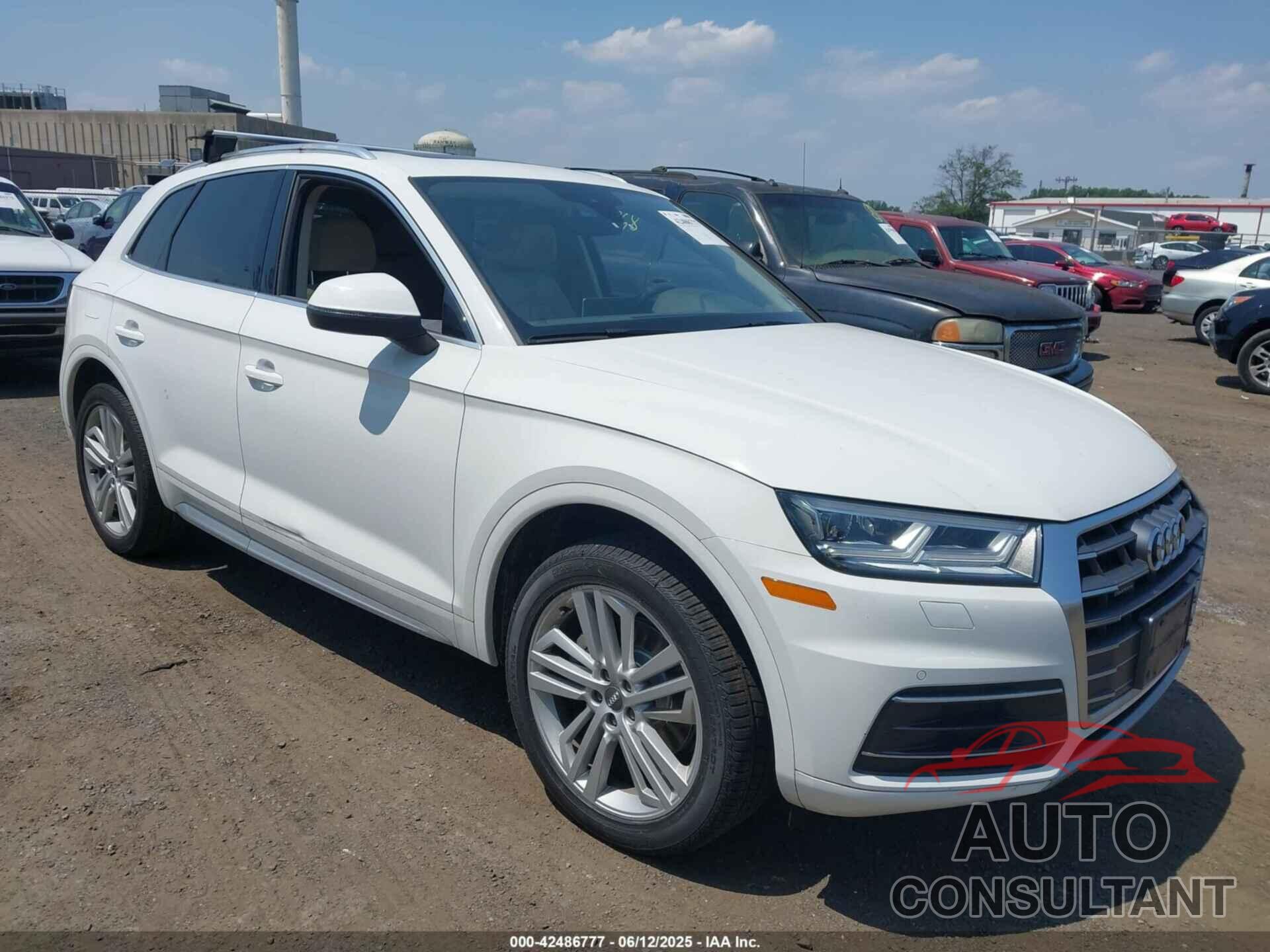 AUDI Q5 2018 - WA1BNAFY5J2006843