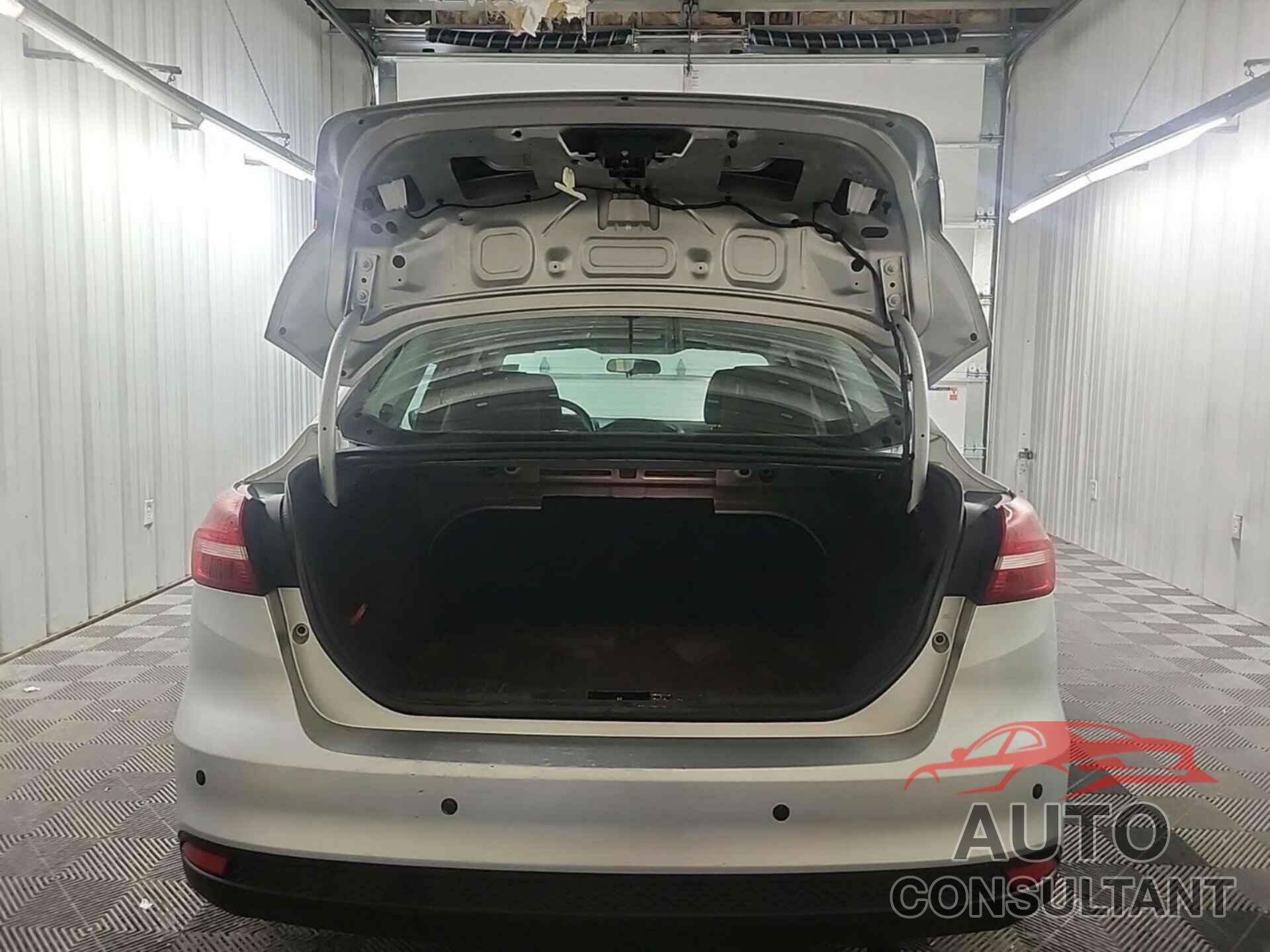 FORD FOCUS 2016 - 1FADP3E28GL306810