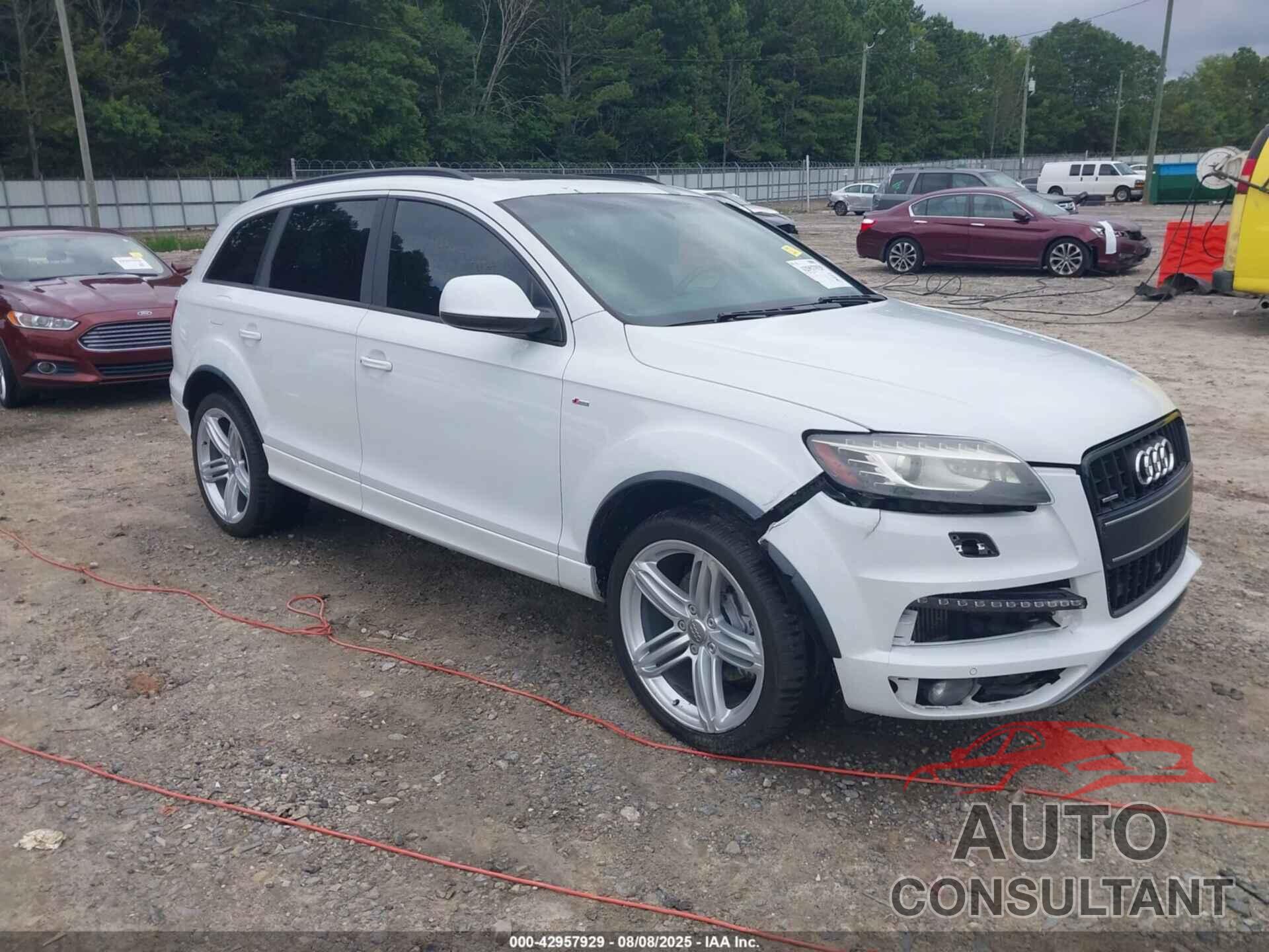 AUDI Q7 2014 - WA1WMAFE7ED000742