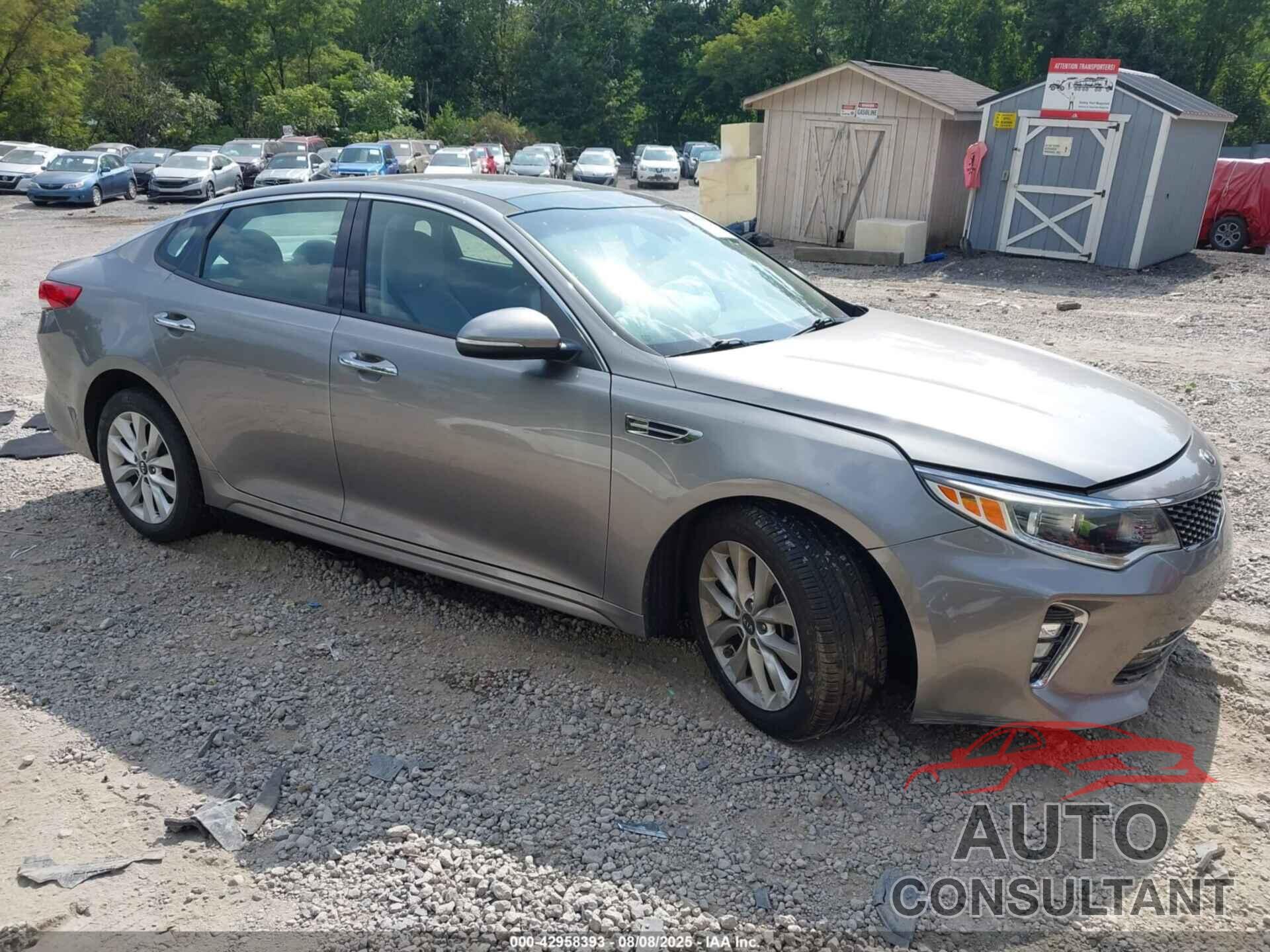 KIA OPTIMA 2018 - 5XXGU4L30JG228449