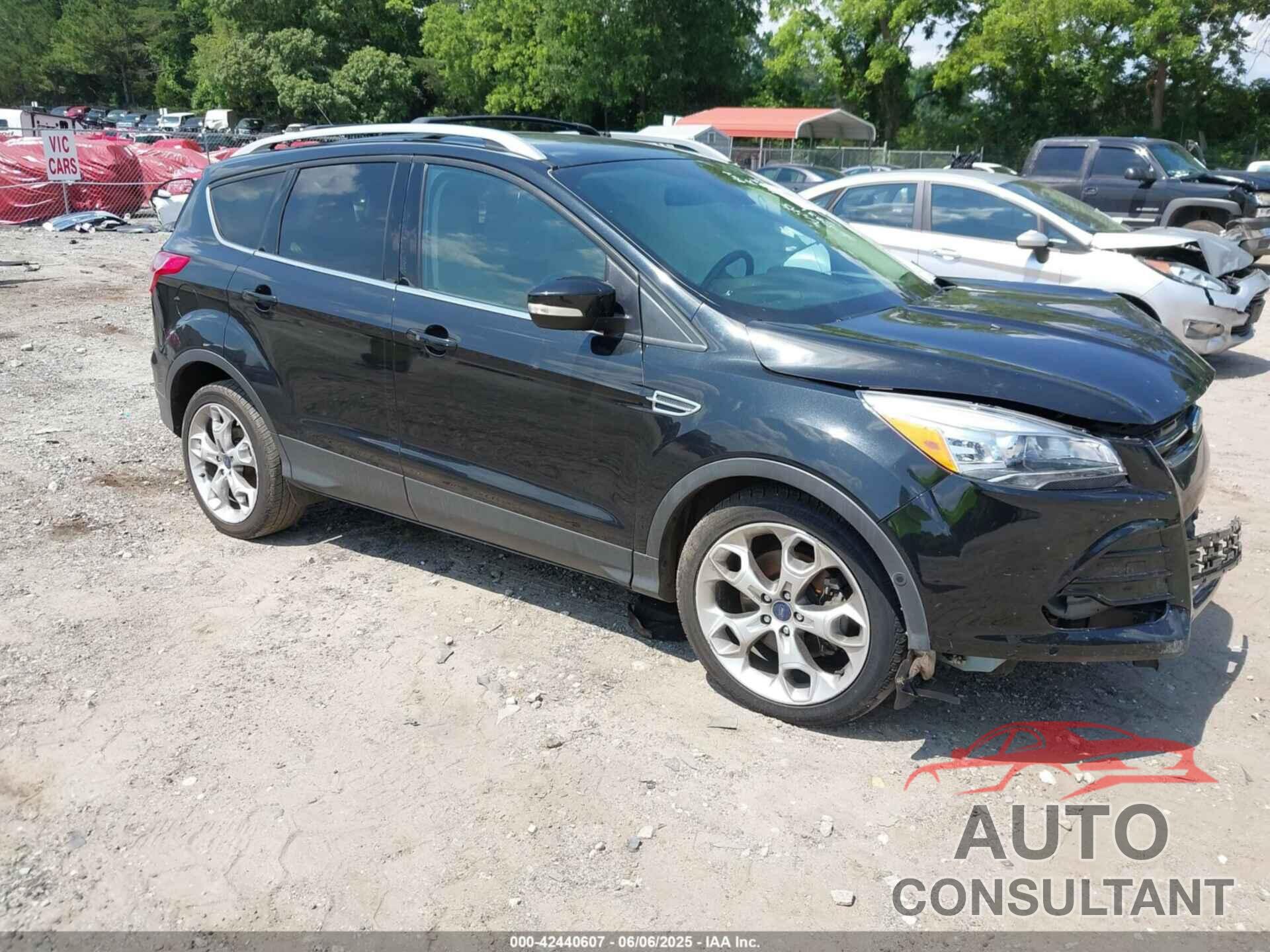 FORD ESCAPE 2014 - 1FMCU0J94EUD77831