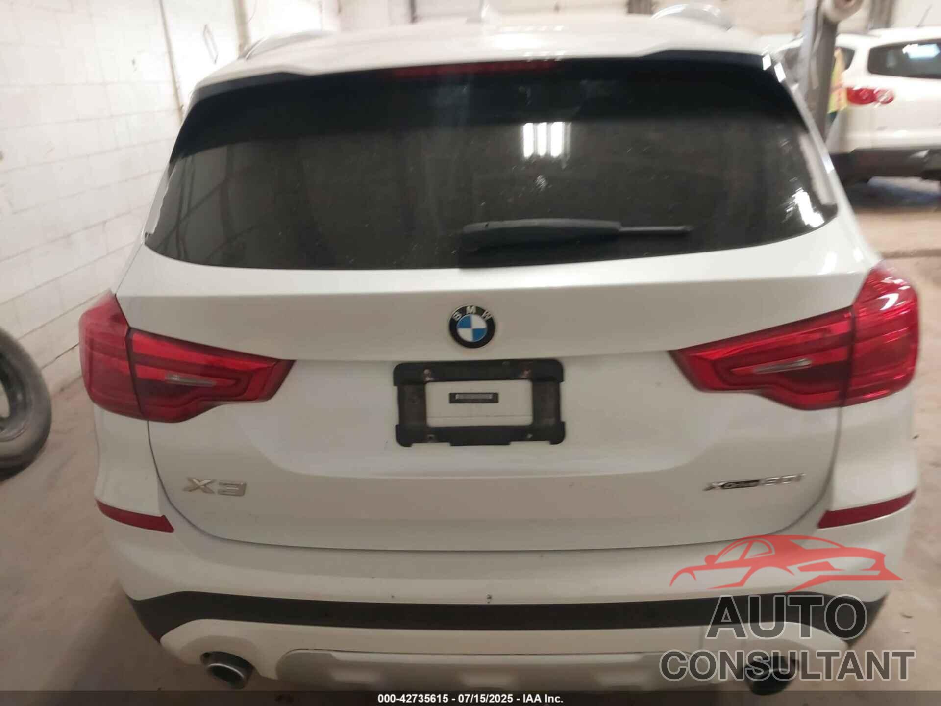 BMW X3 2019 - 5UXTR9C52KLE12017