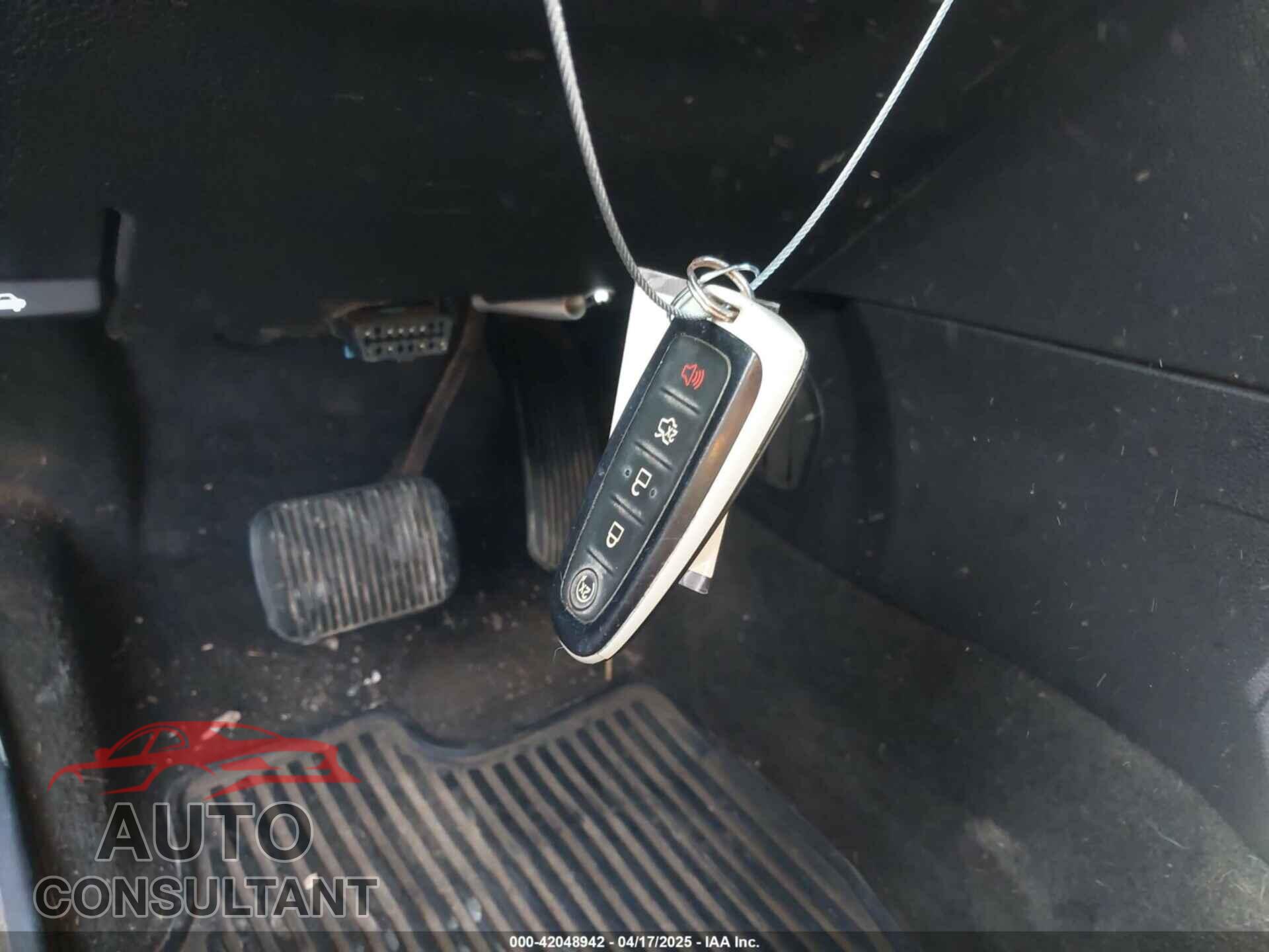 FORD EXPLORER 2011 - 1FMHK8F84BGA00596