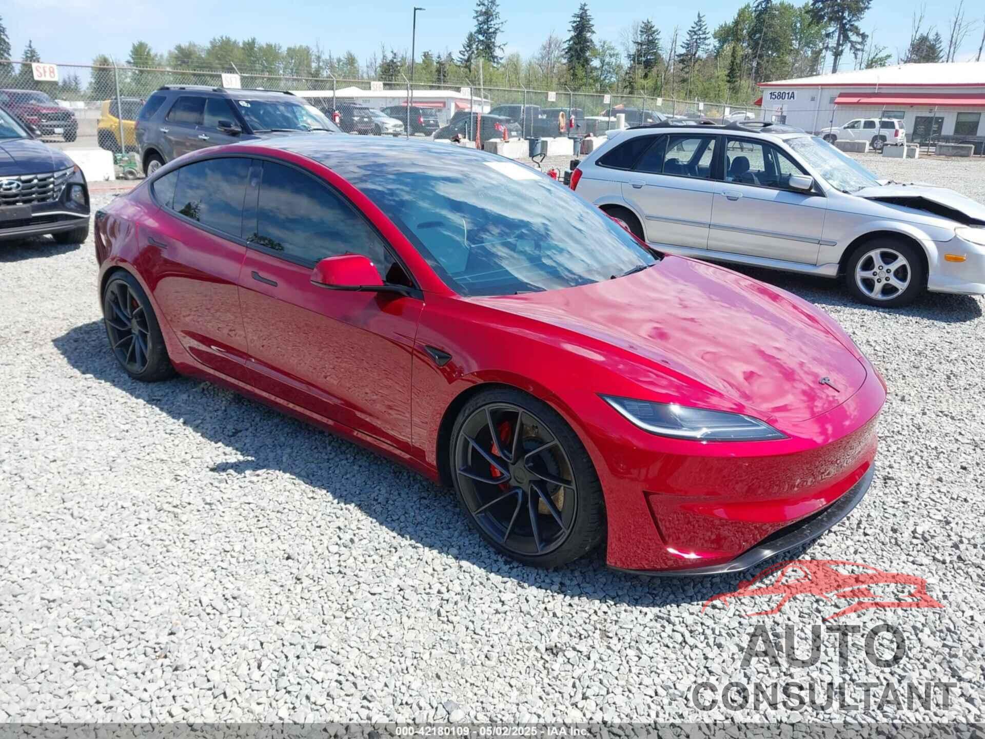 TESLA MODEL 3 2024 - 5YJ3E1ET9RF897132