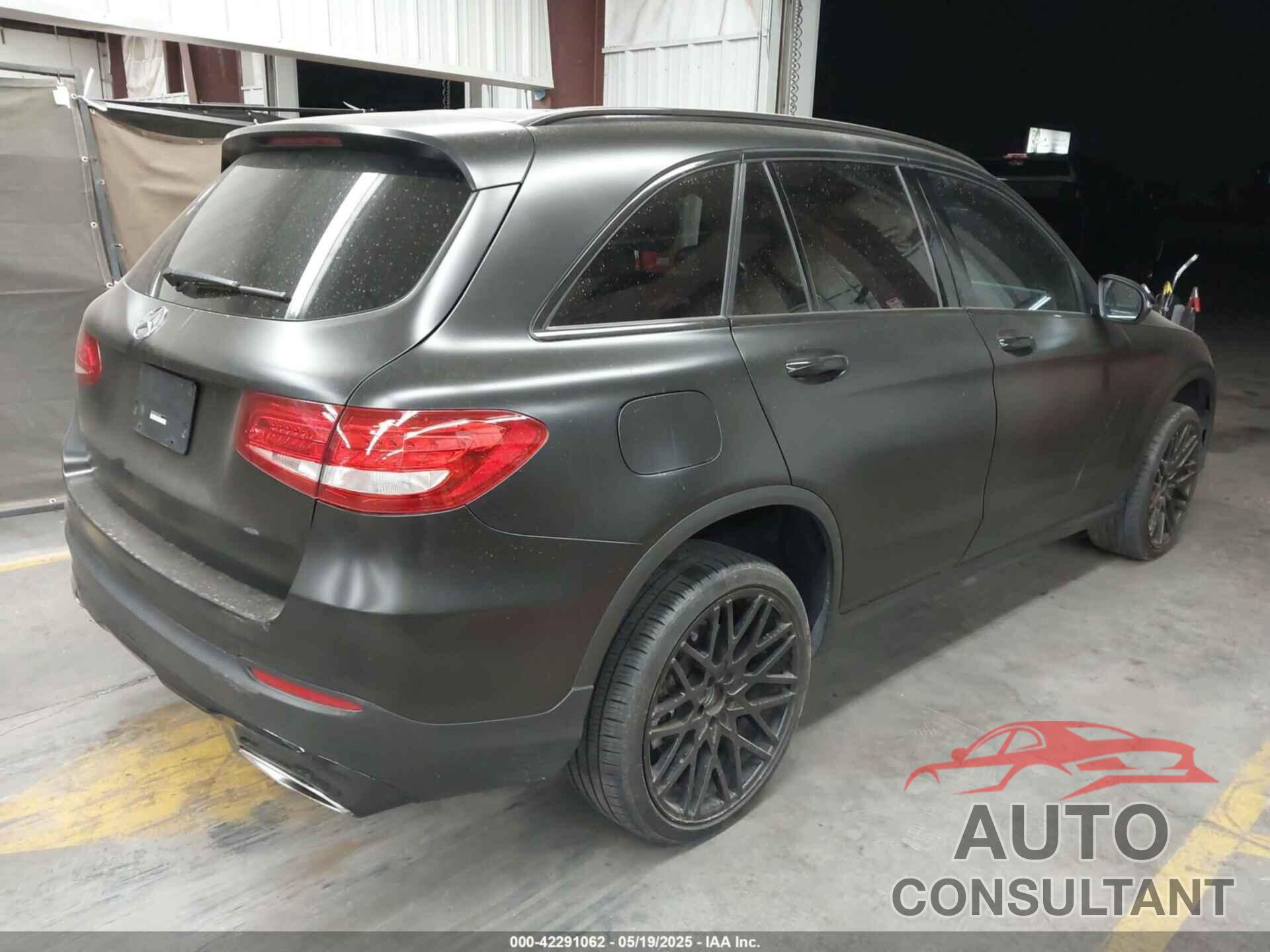 MERCEDES-BENZ GLC 300 2017 - WDC0G4JB2HF165490