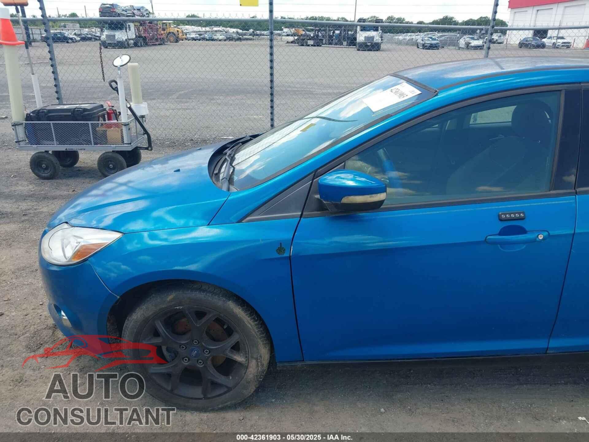 FORD FOCUS 2013 - 1FADP3F29DL300041