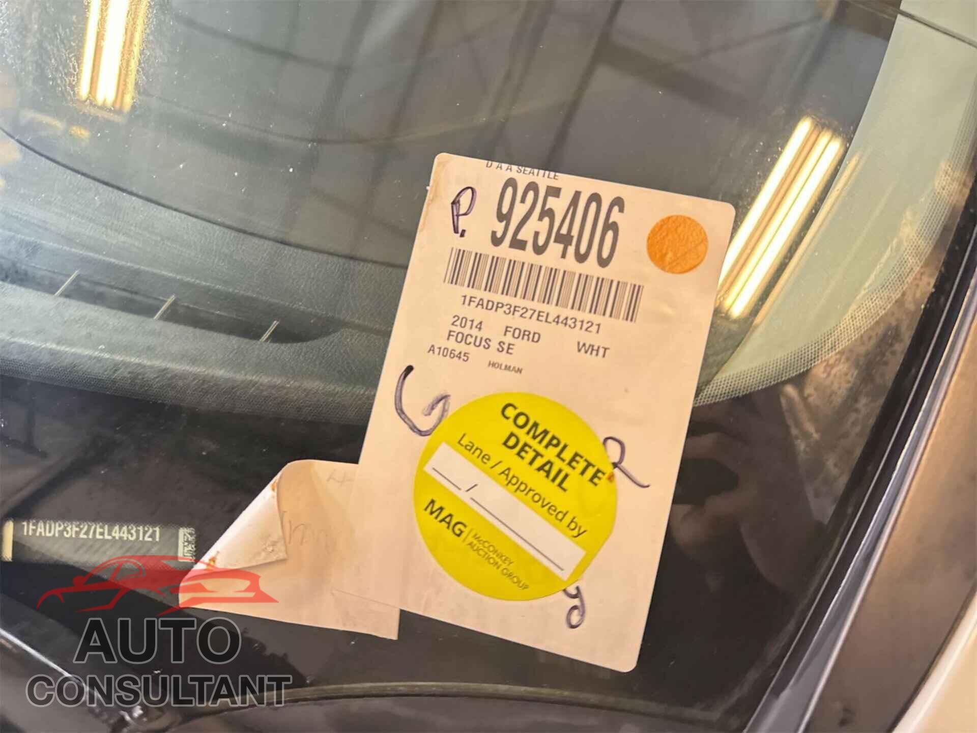 FORD FOCUS 2014 - 1FADP3F27EL443121