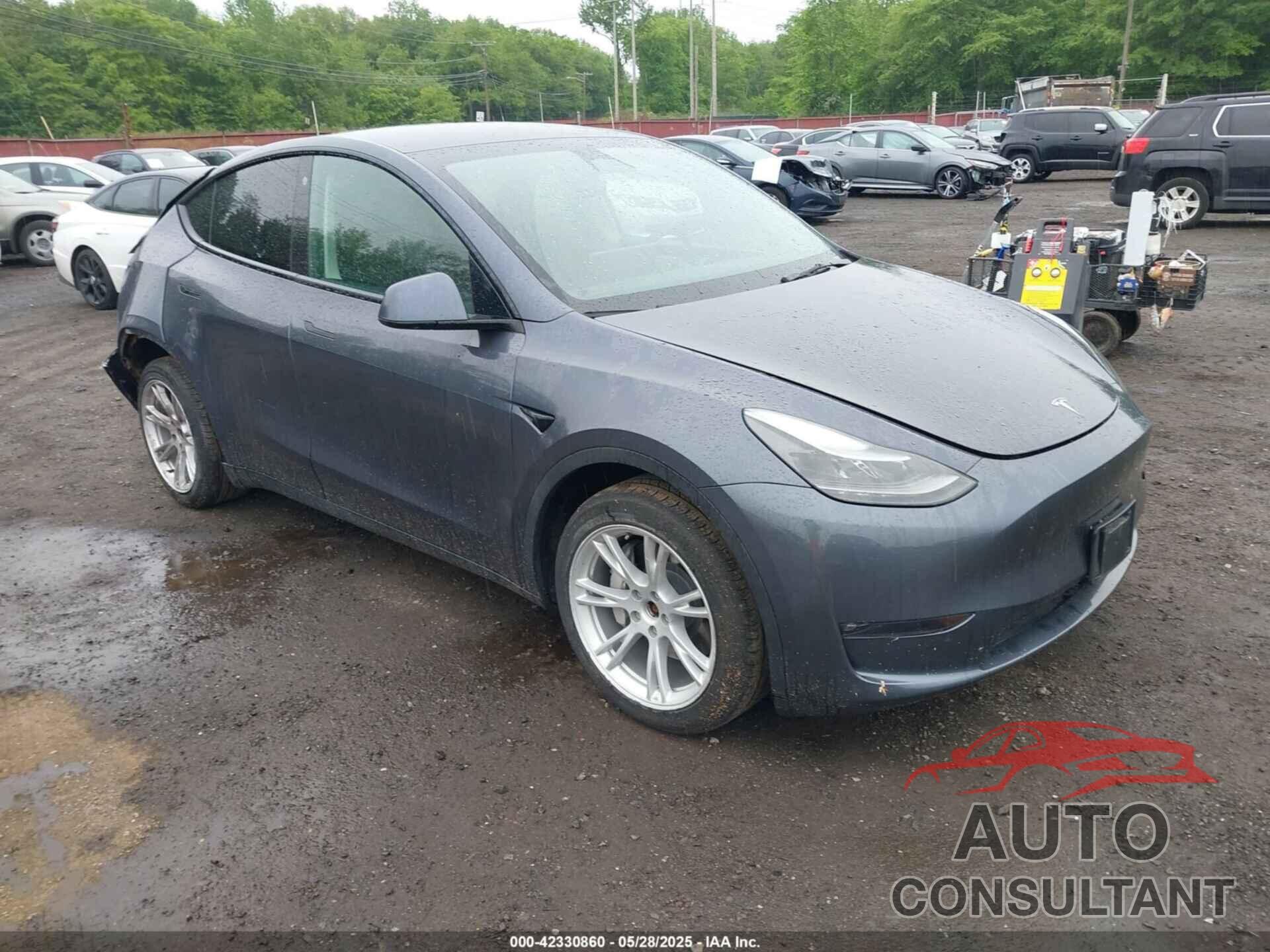 TESLA MODEL Y 2023 - 7SAYGDEEXPF699677