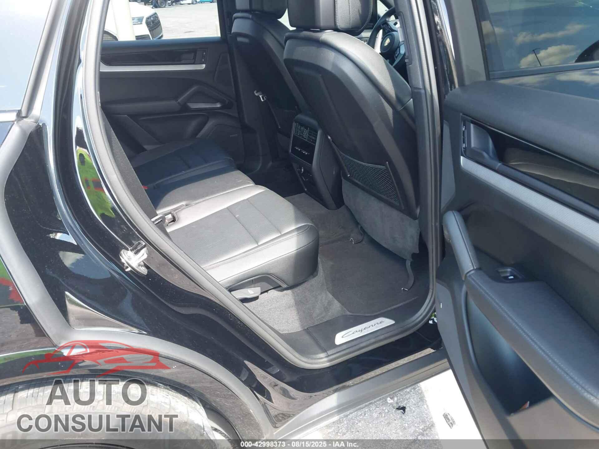 PORSCHE CAYENNE 2024 - WP1AA2AY3RDA12505