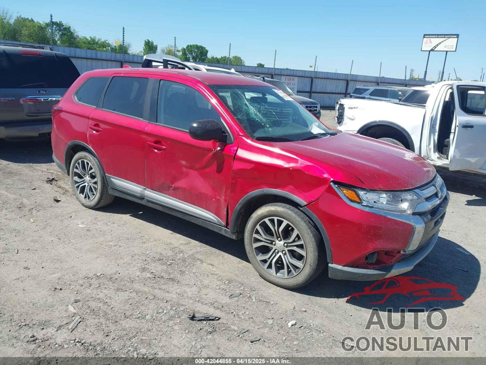 MITSUBISHI OUTLANDER 2018 - JA4AD2A33JZ040254
