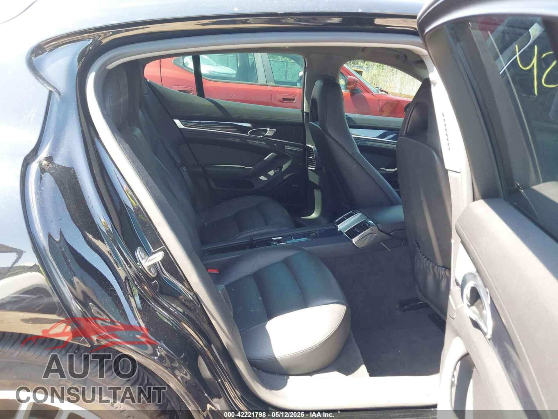 PORSCHE PANAMERA 2014 - WP0AA2A70EL009084